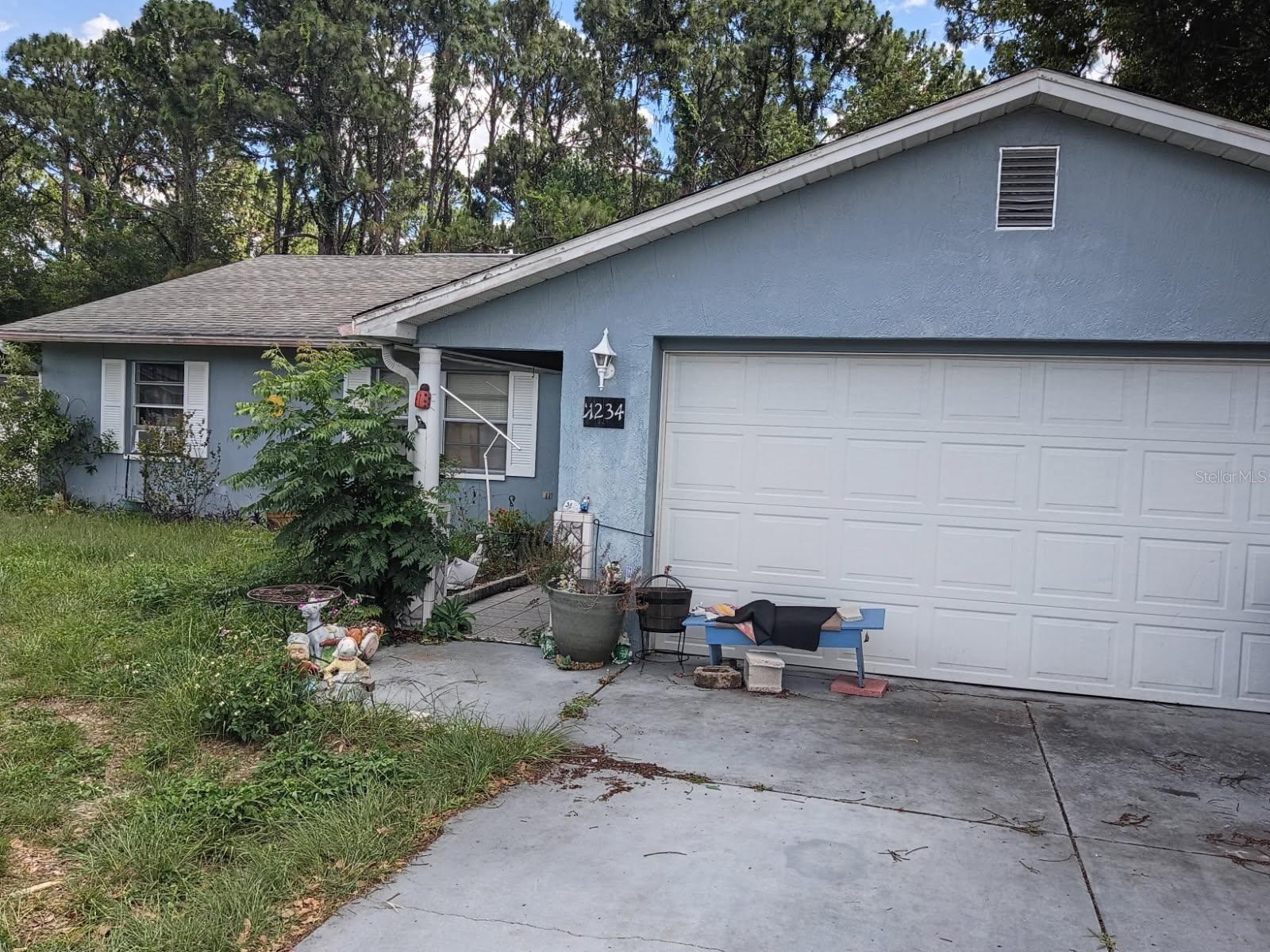 11234 ELGIN BLVD Property Photo 1