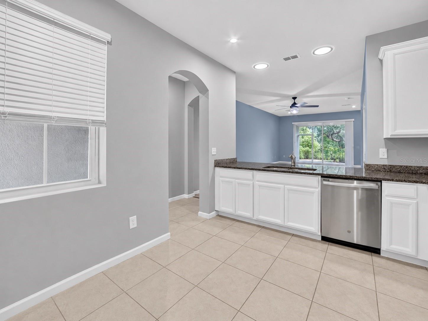 2911 Jacob Crossing Ln Property Photo 11