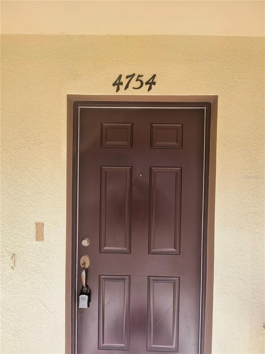 4754 Chatterton Way Property Photo 5