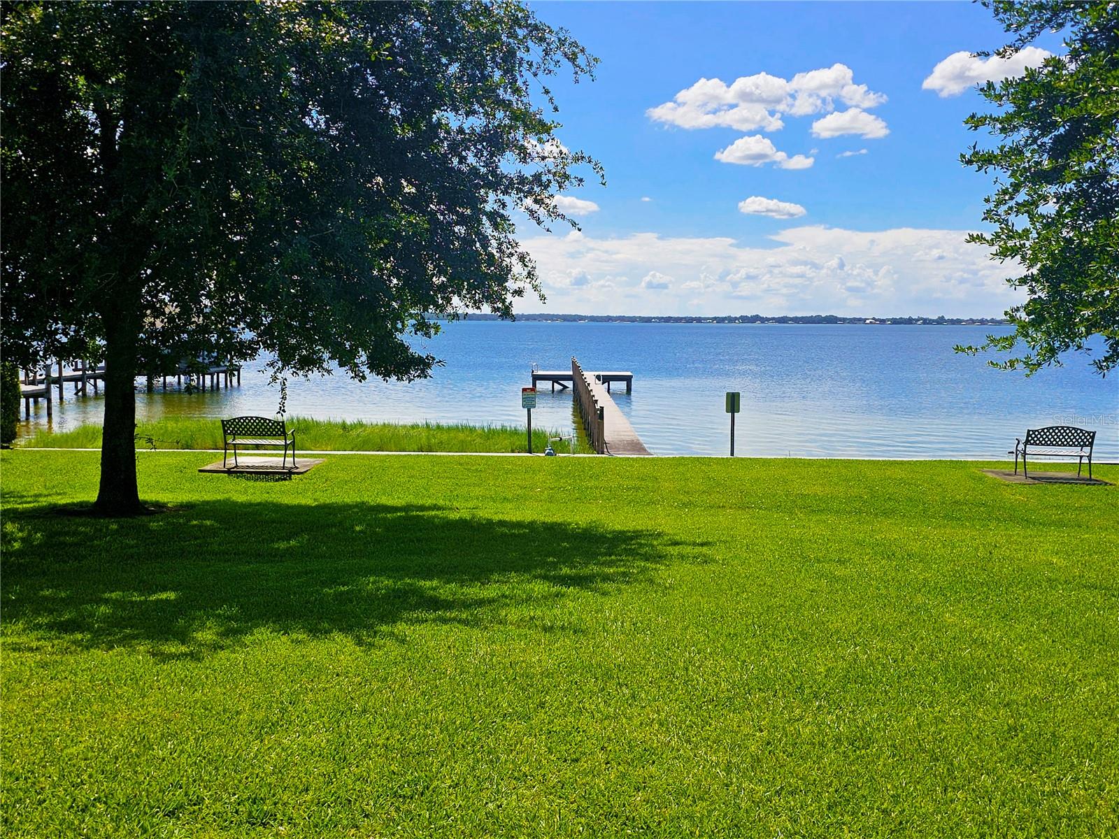 466 Sunset Pointe Dr Property Photo 14