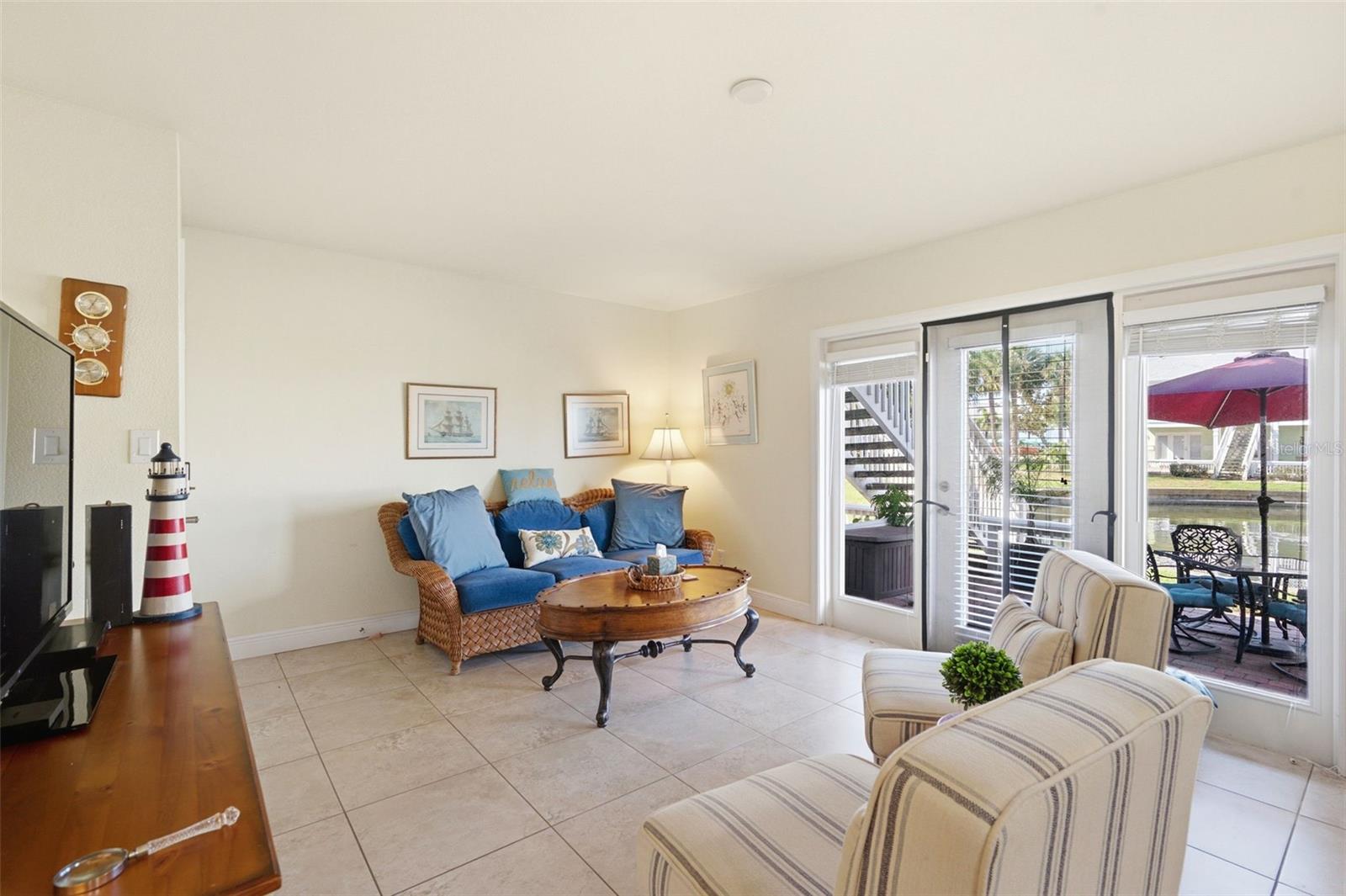 5191 Salmon Dr Se #b Property Photo 2