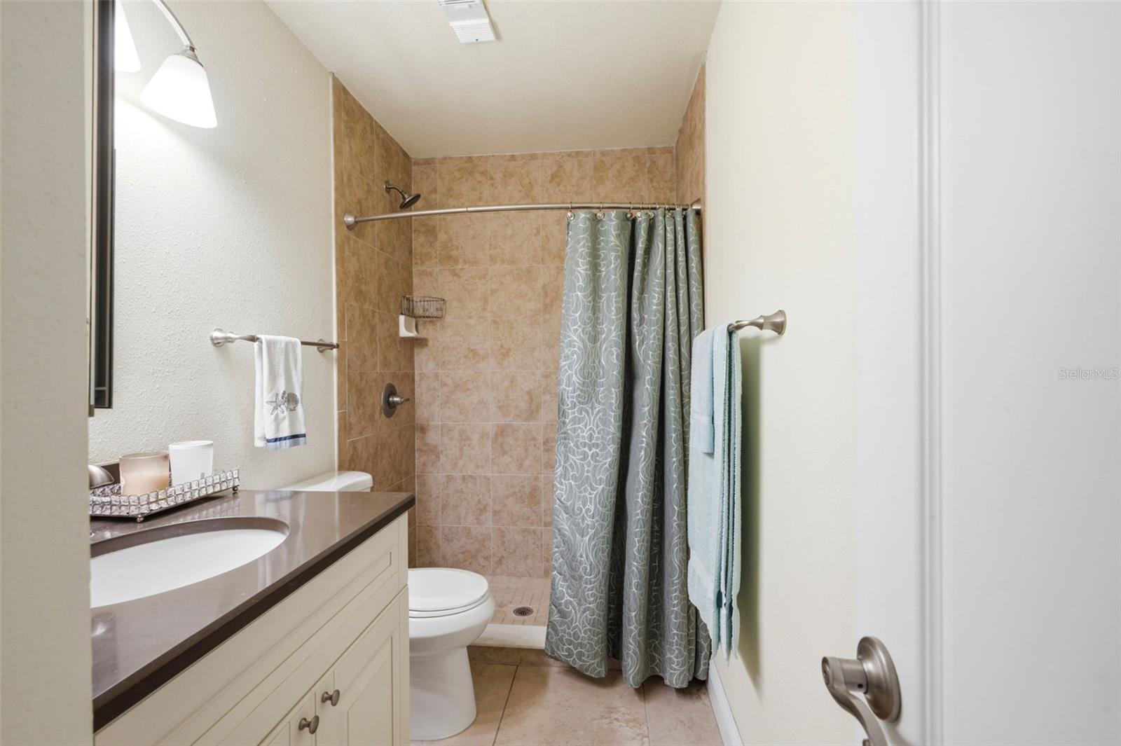 5191 Salmon Dr Se #b Property Photo 17