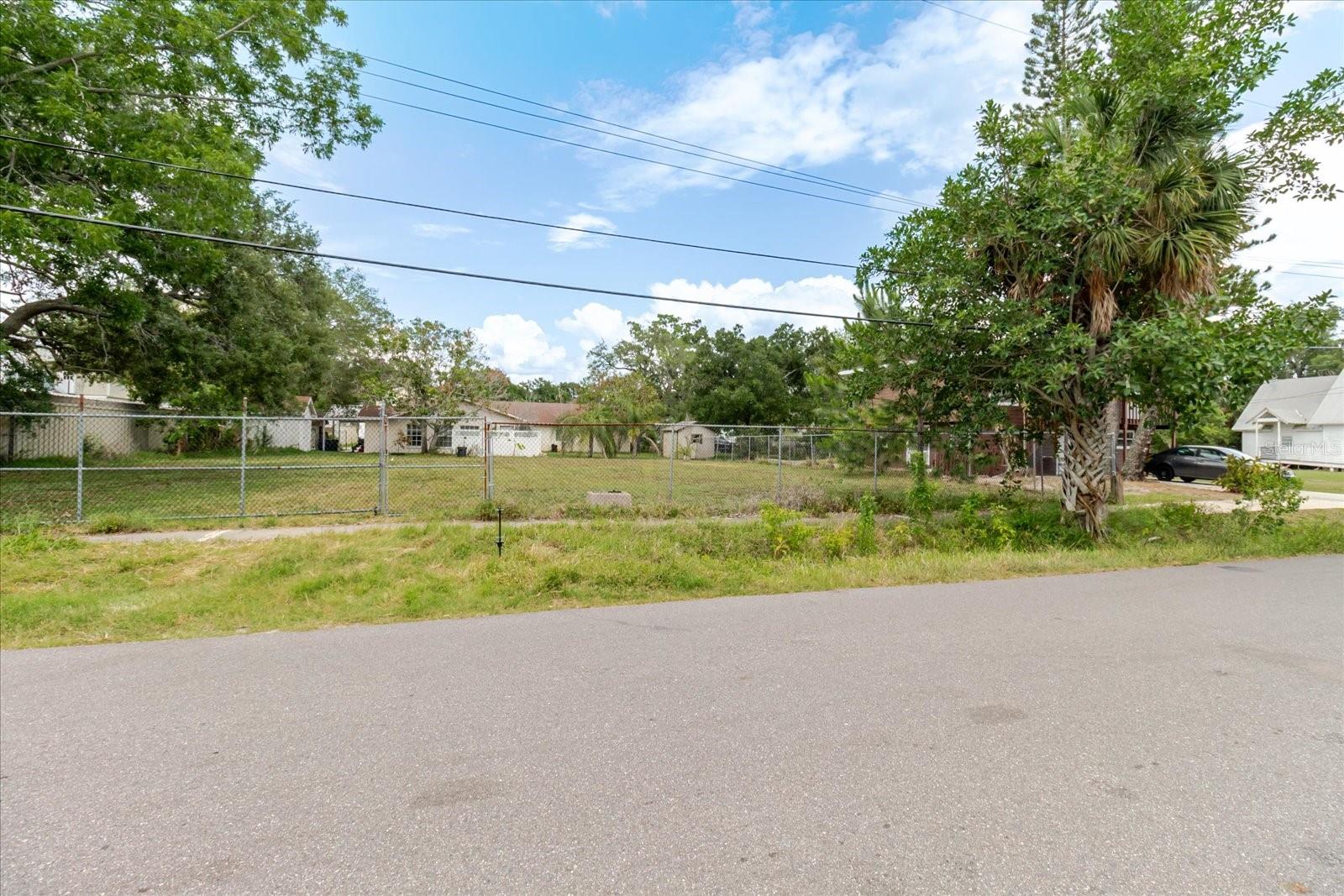 7210 S Sherrill St Property Photo 3