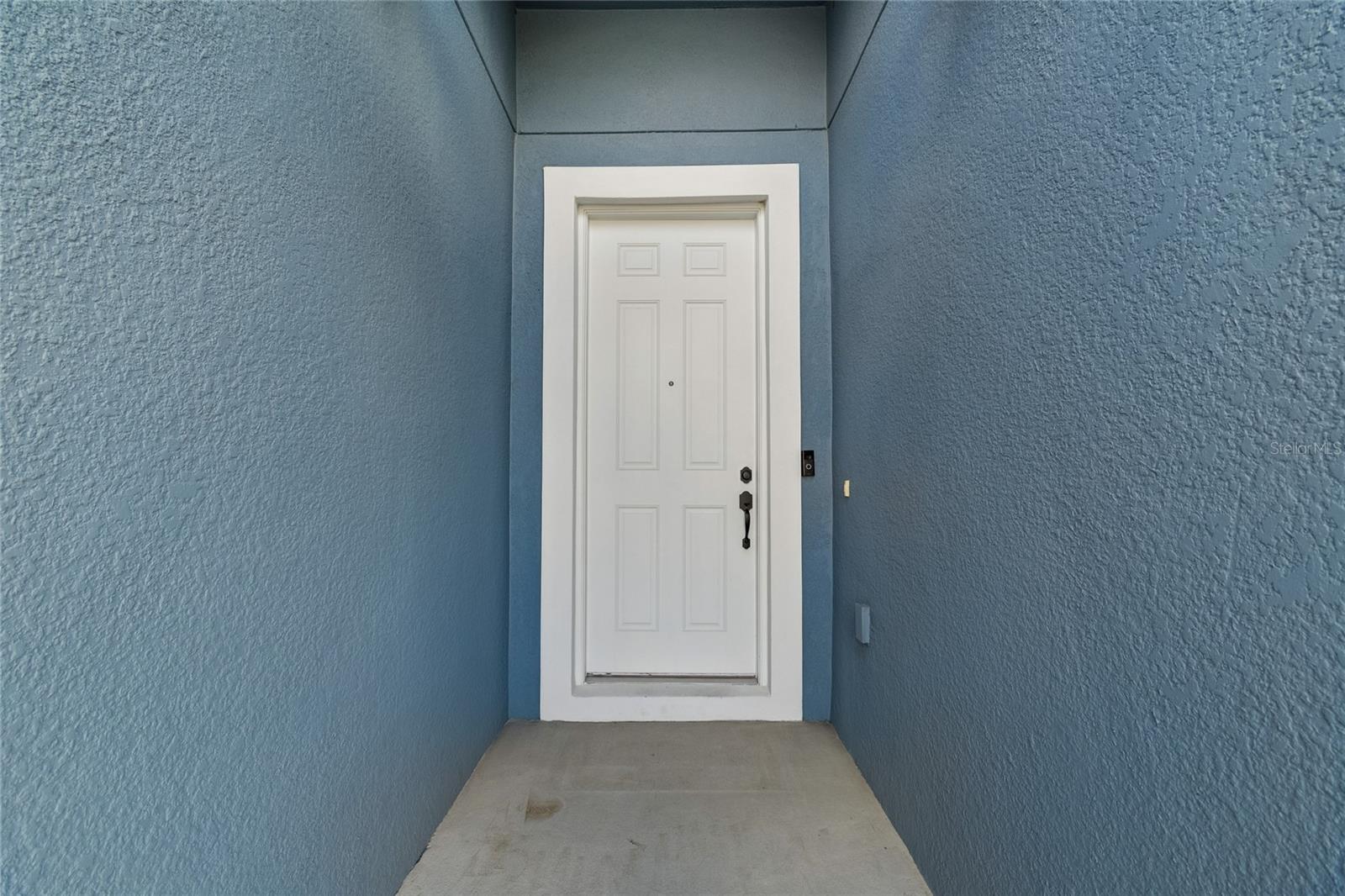 943 Old Windsor Way Property Photo 4