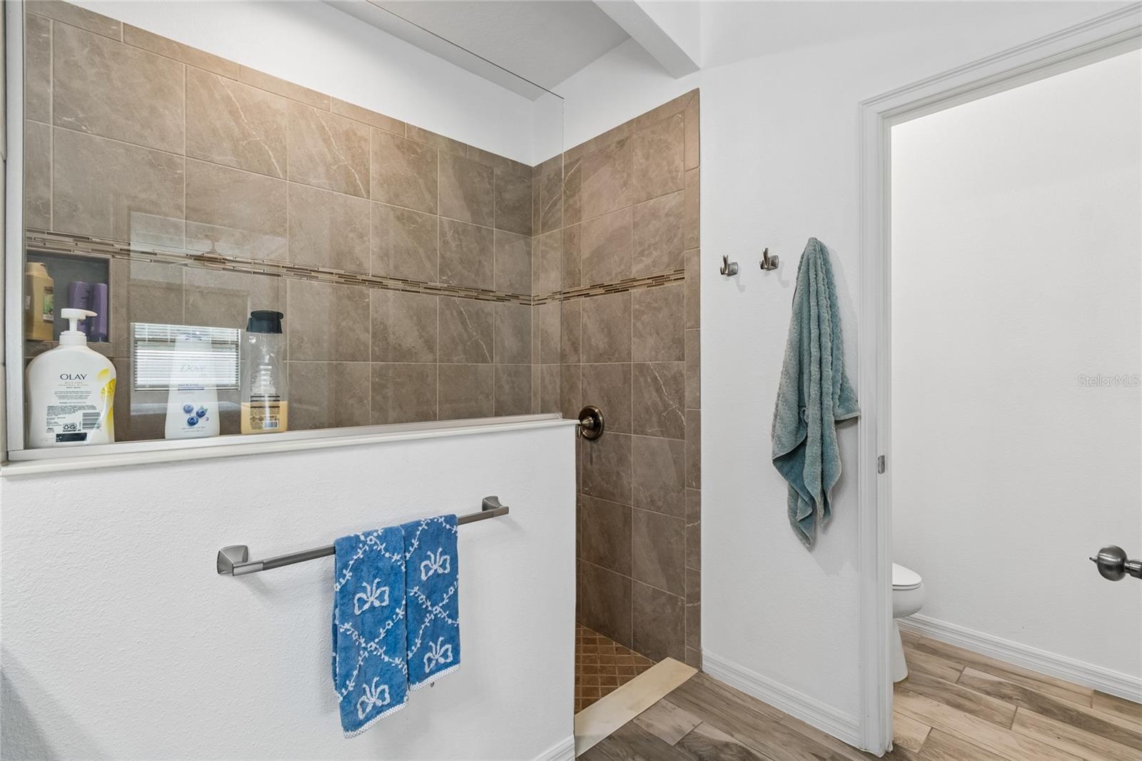 943 Old Windsor Way Property Photo 32