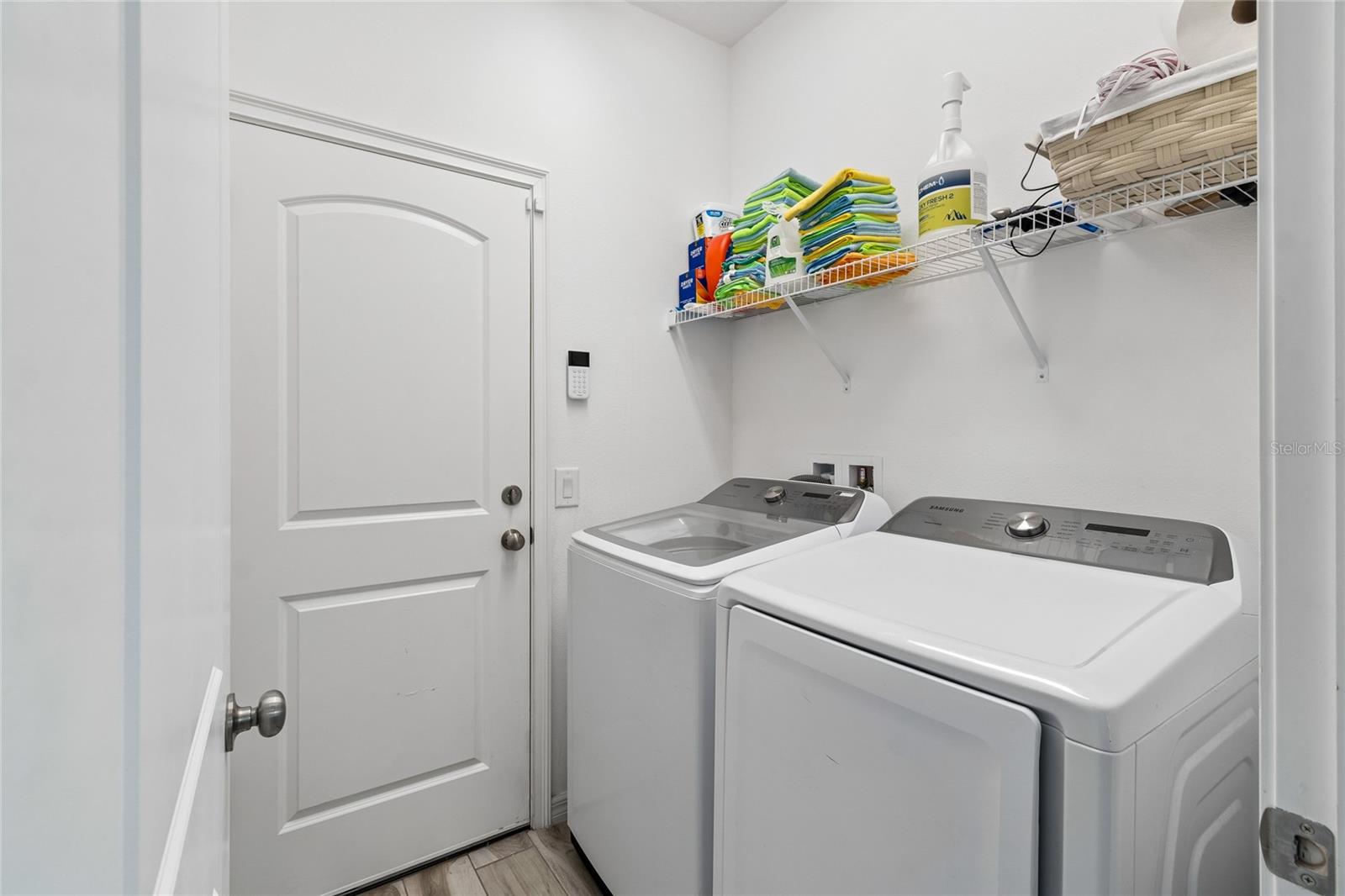 943 Old Windsor Way Property Photo 38