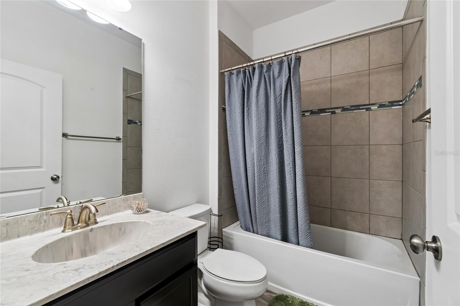 943 Old Windsor Way Property Photo 43