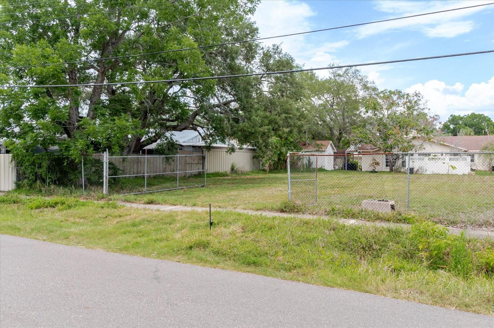 7208 S Sherrill Property Photo 25