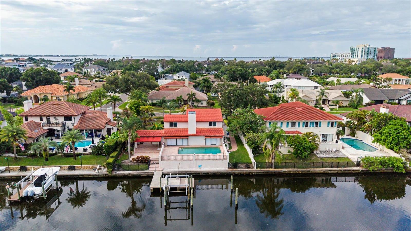 7011 Pelican Island Dr Property Photo 6