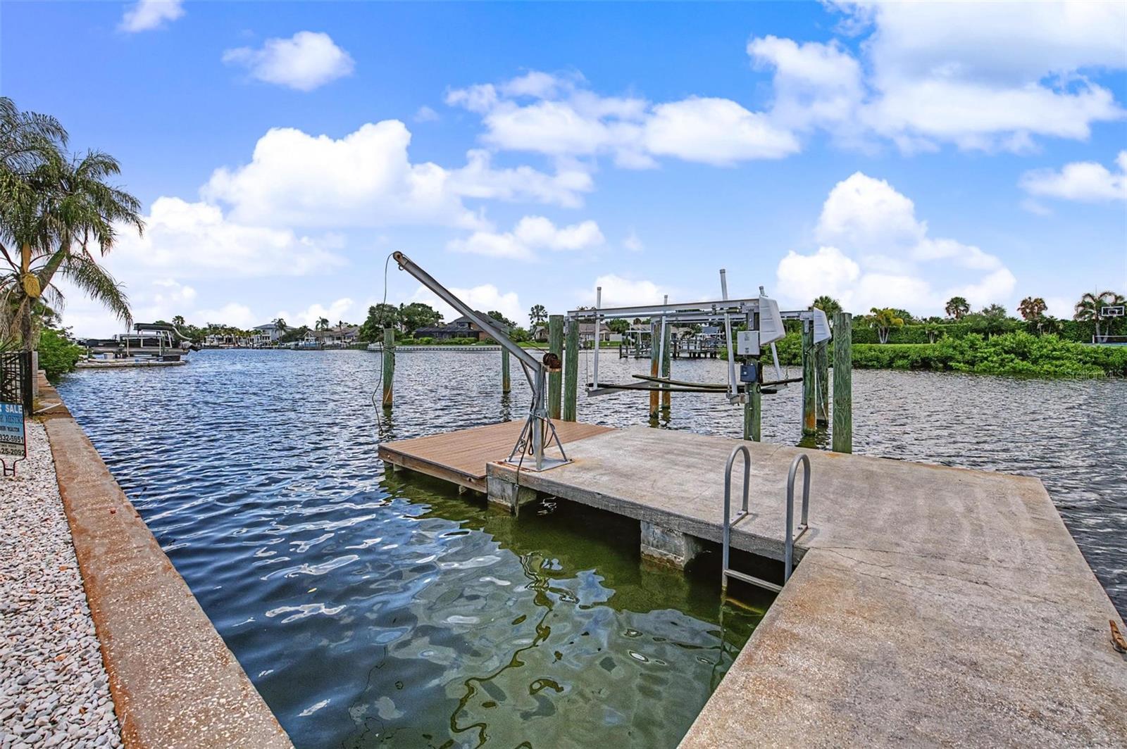 7011 Pelican Island Dr Property Photo 10