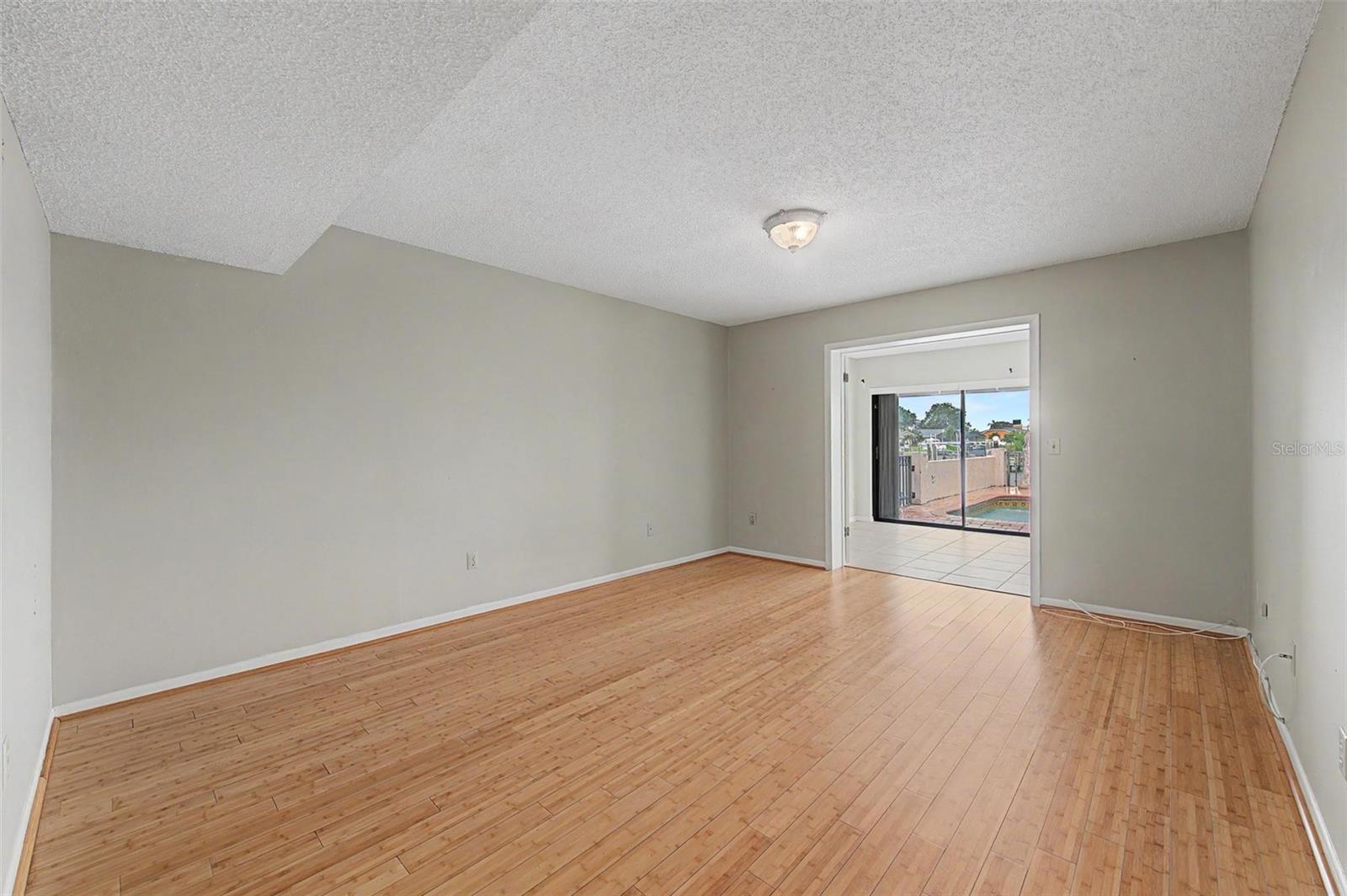 7011 Pelican Island Dr Property Photo 45