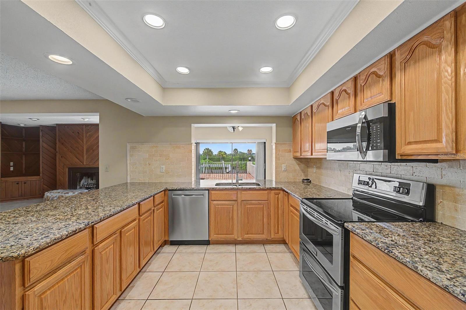 7011 Pelican Island Dr Property Photo 48