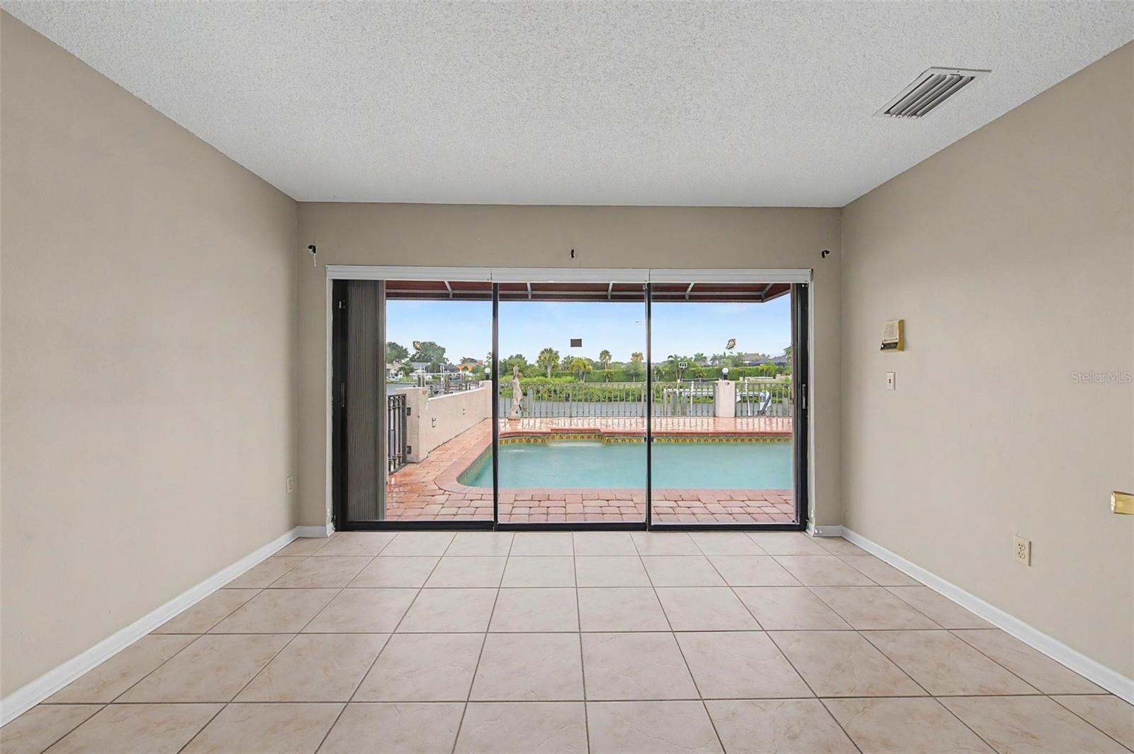 7011 Pelican Island Dr Property Photo 52