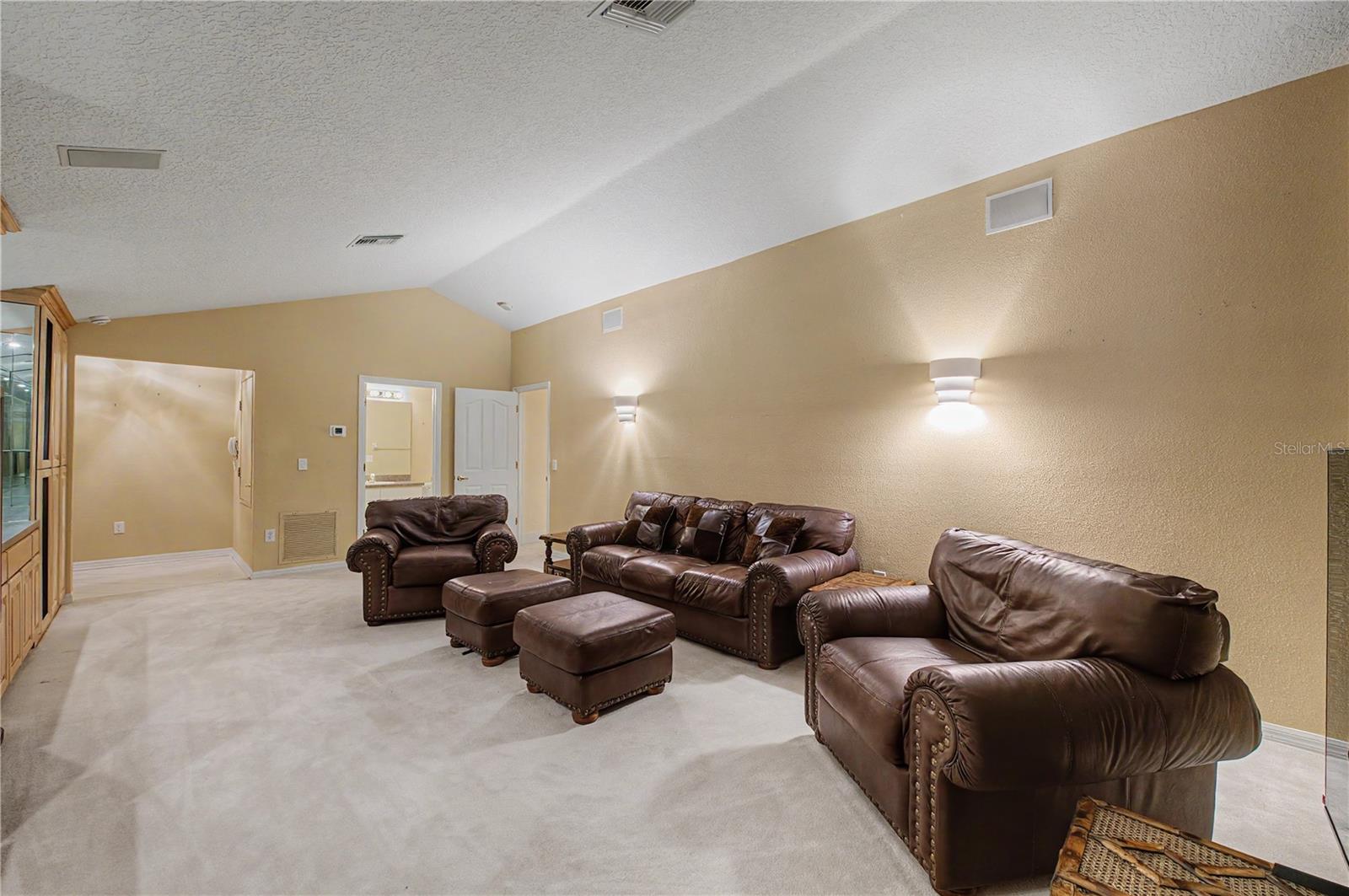 18615 Chemille Dr Property Photo 24