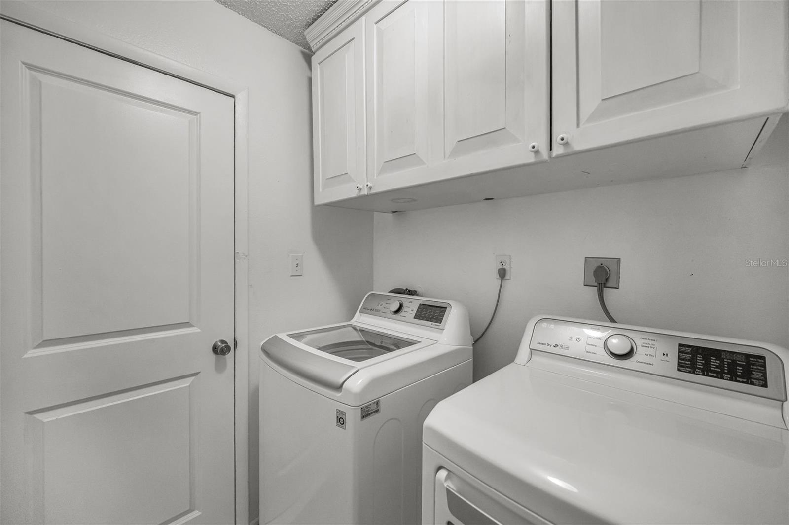505 Whispering Oak Dr Property Photo 37