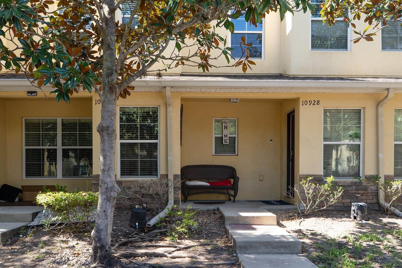 10928 Keys Gate Dr Property Photo 3