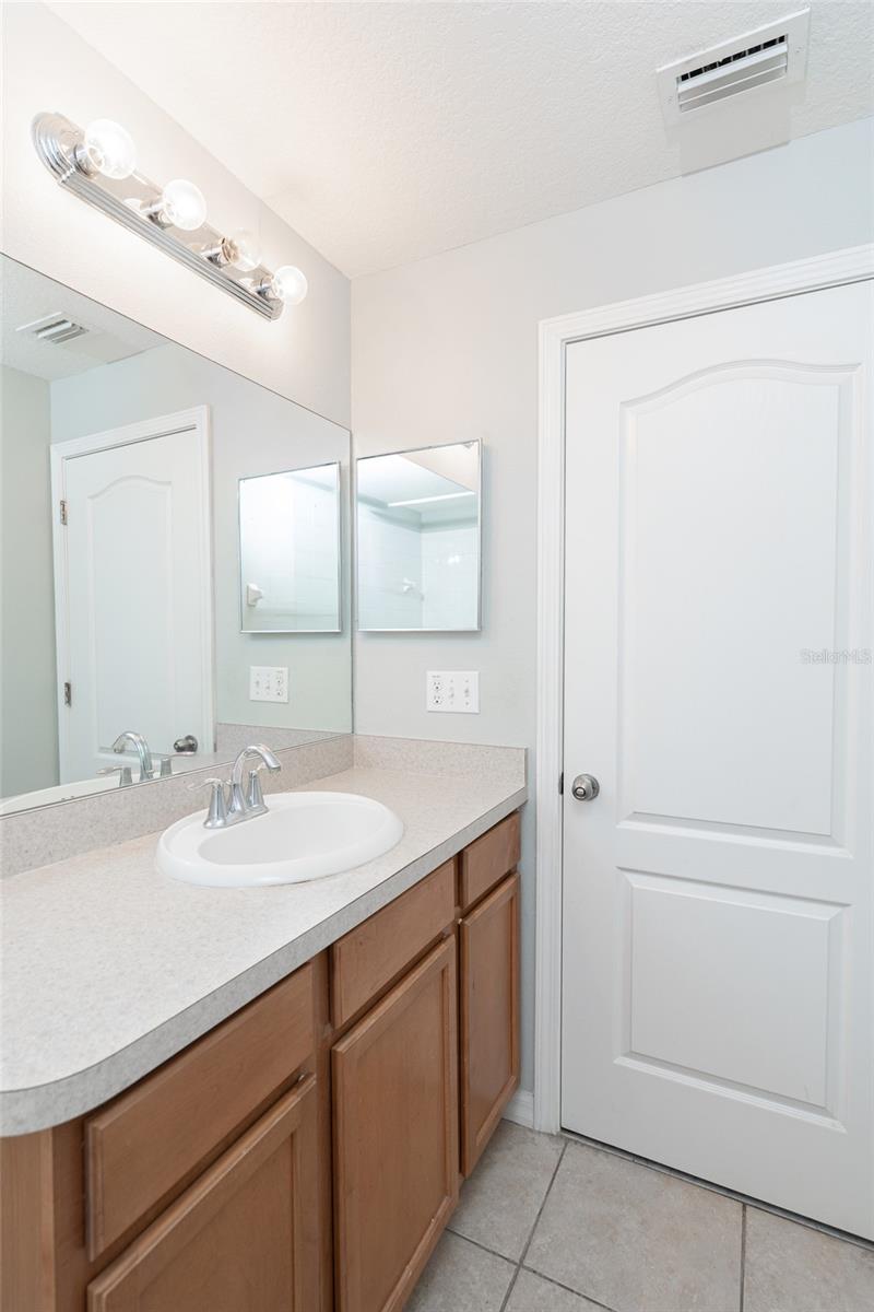 10928 Keys Gate Dr Property Photo 33