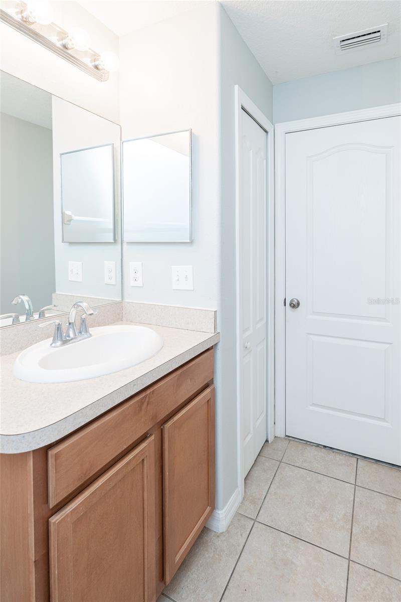 10928 Keys Gate Dr Property Photo 39