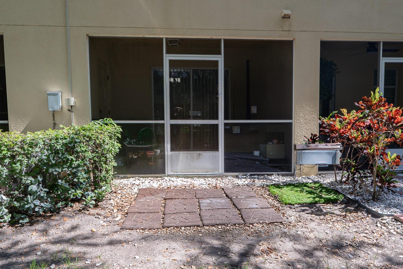 10928 Keys Gate Dr Property Photo 45