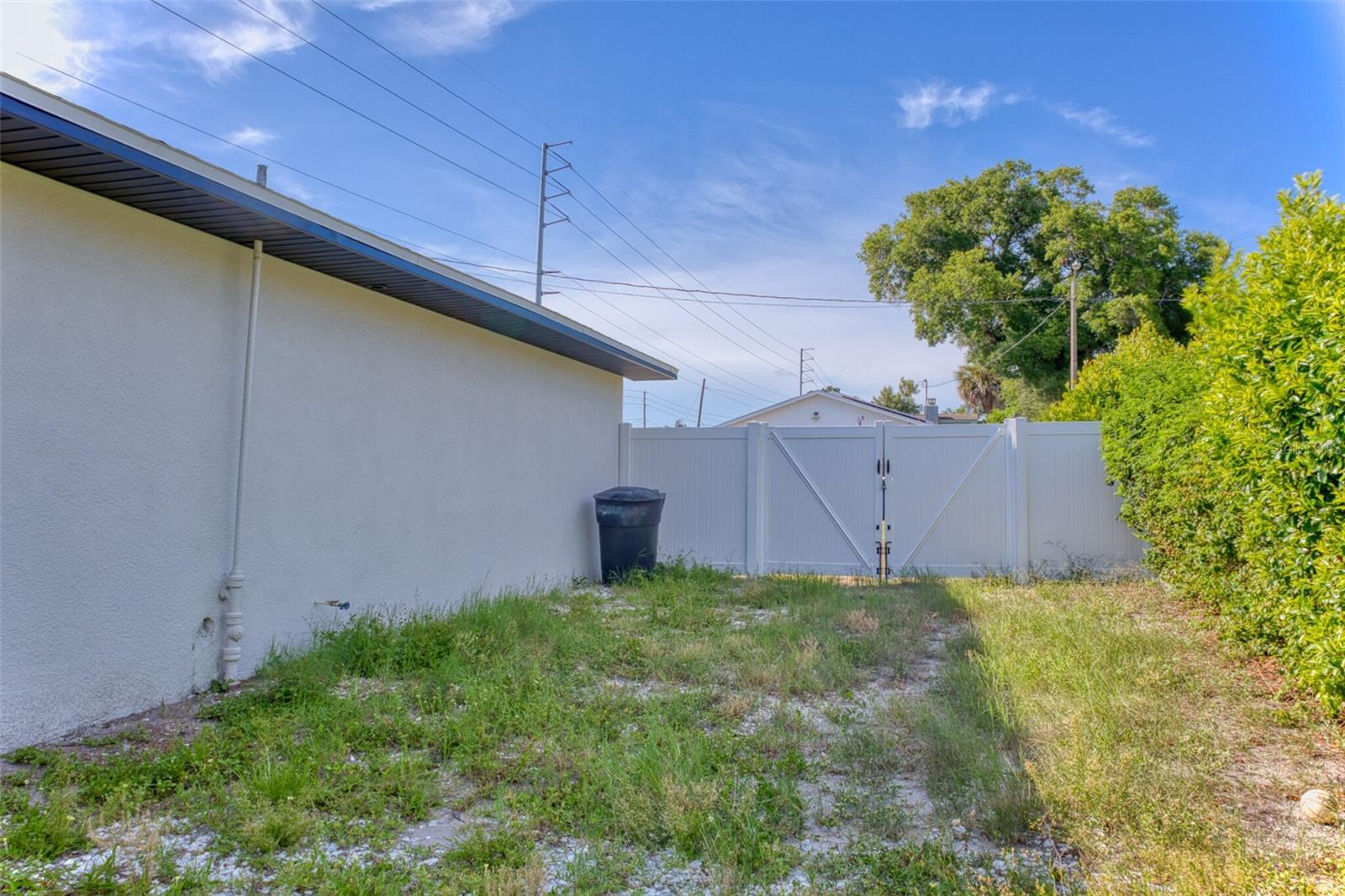 1301 Woodbine St Property Photo 39
