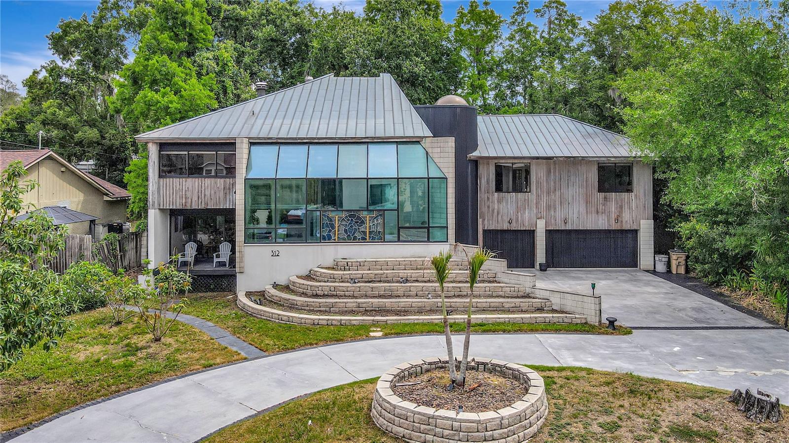312 S Riverhills Dr Property Photo