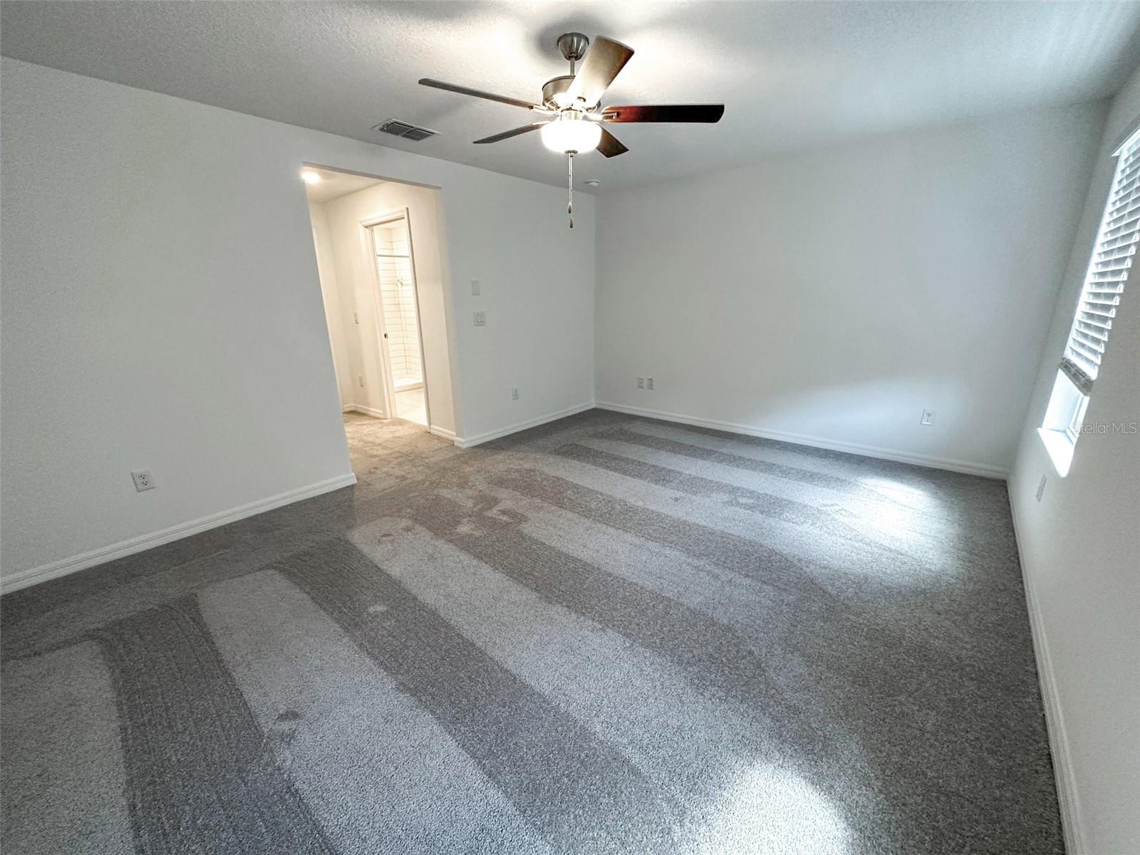 TB8519226 Property Photo 39
