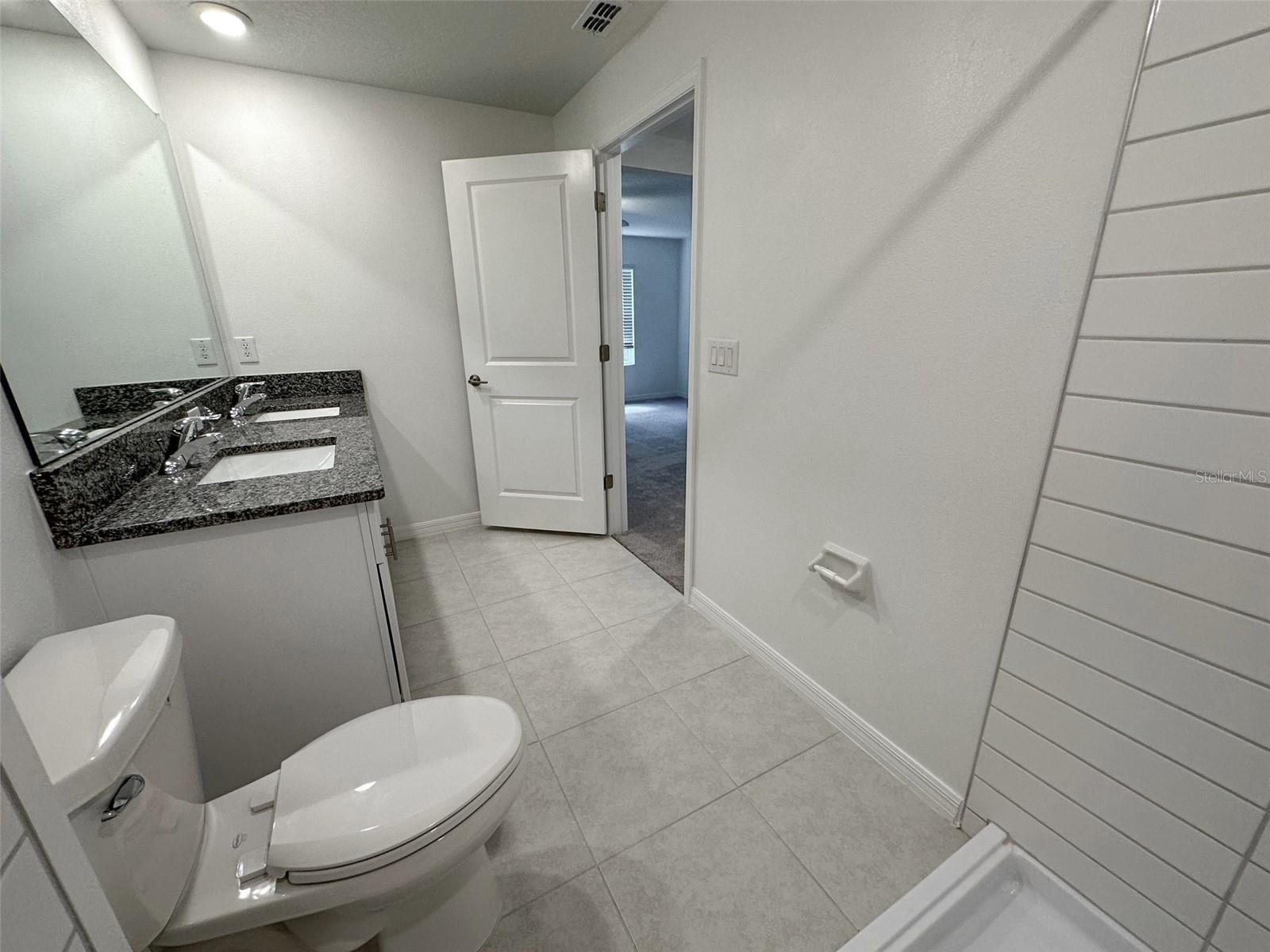 TB8519226 Property Photo 42