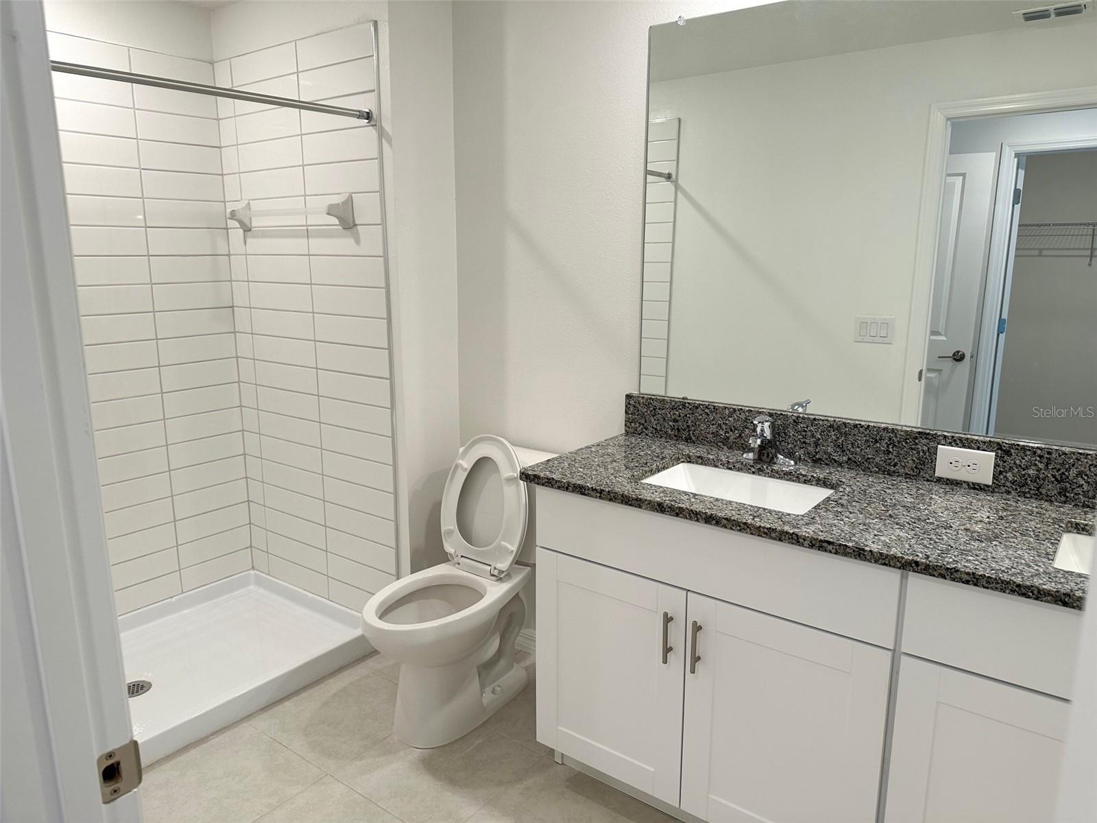 TB8519226 Property Photo 43