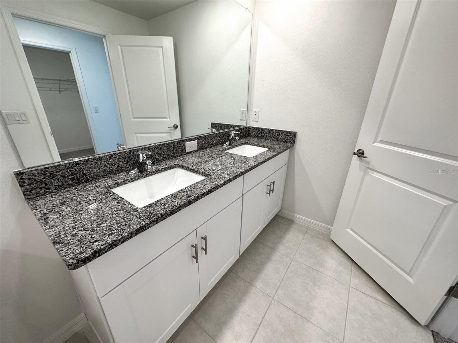 TB8519226 Property Photo 45