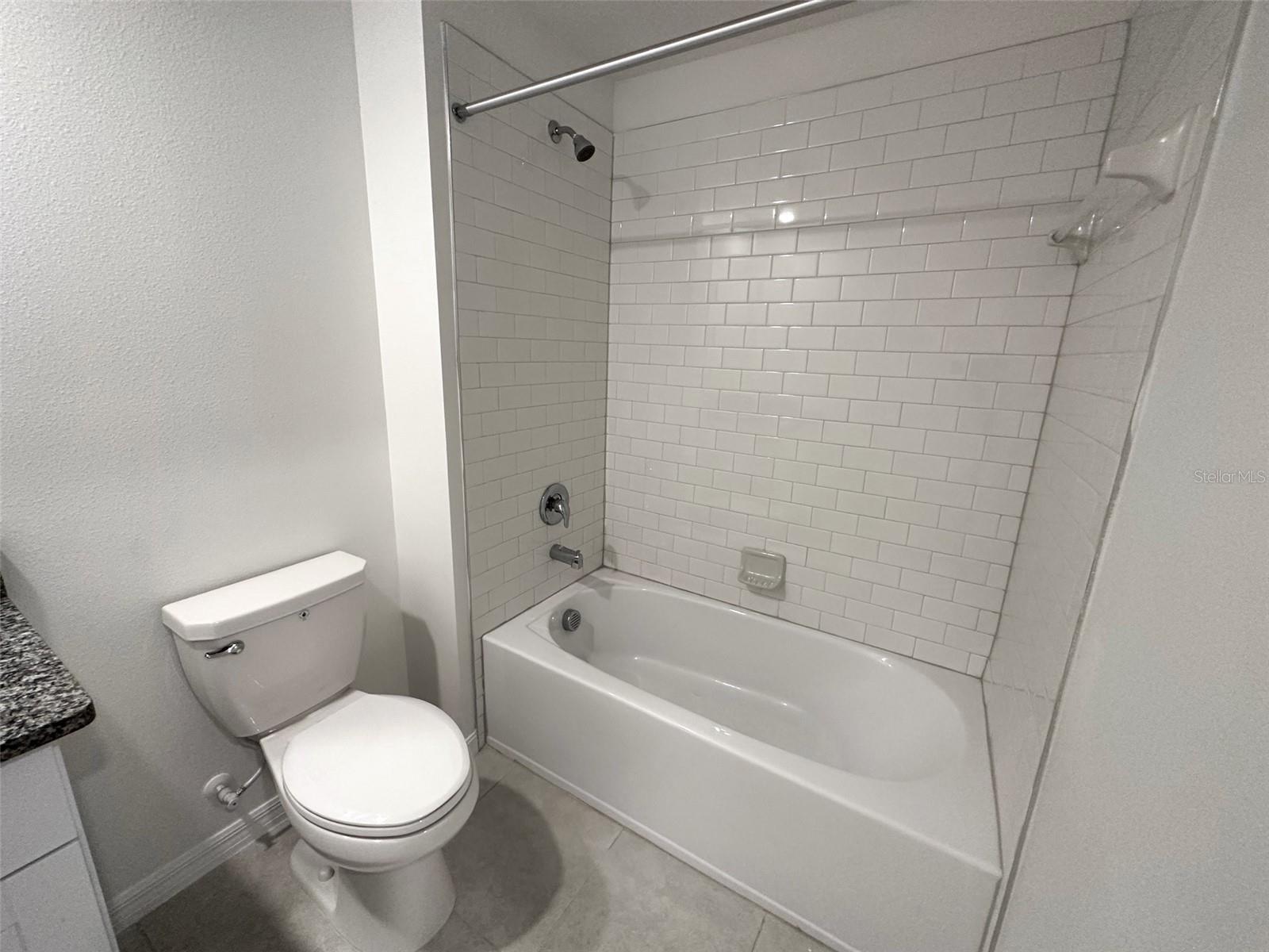 TB8519226 Property Photo 57