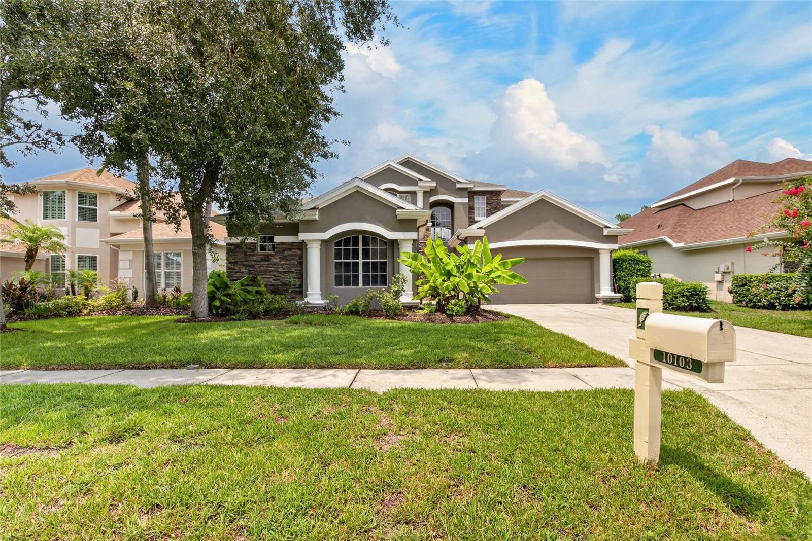 10103 Deercliff Dr Property Photo 4