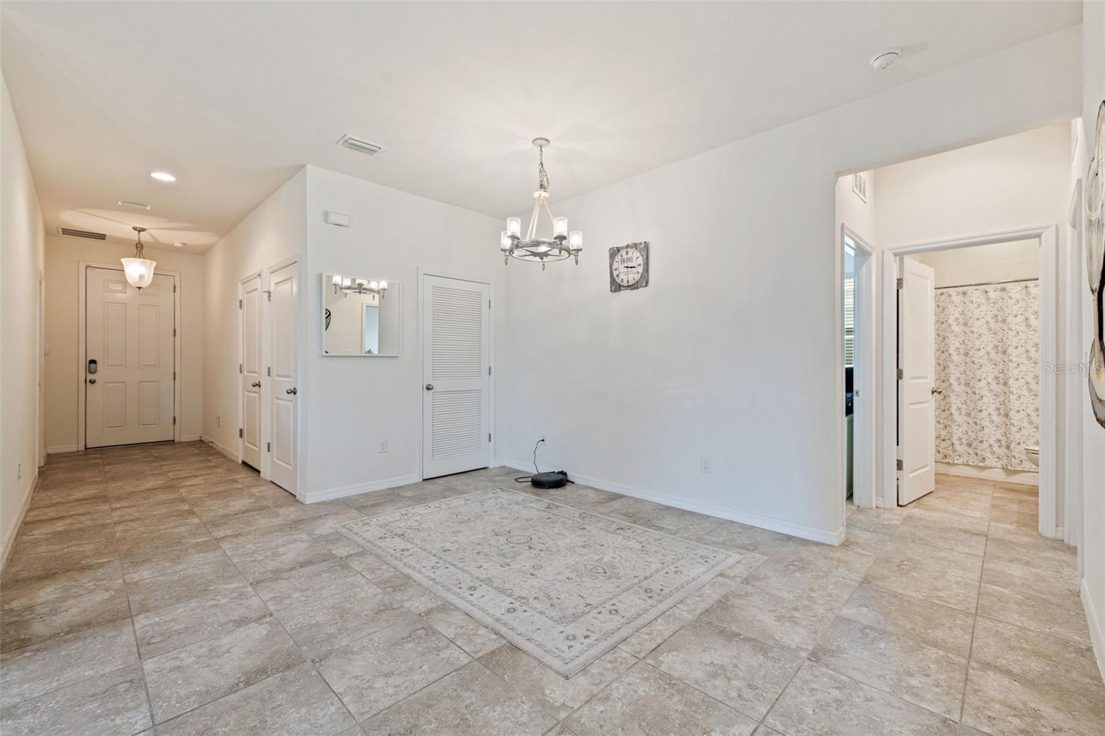 7533 Lantern Park Ave Property Photo 9
