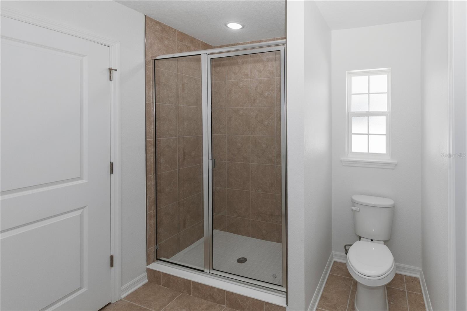 906 7th St Property Photo 13
