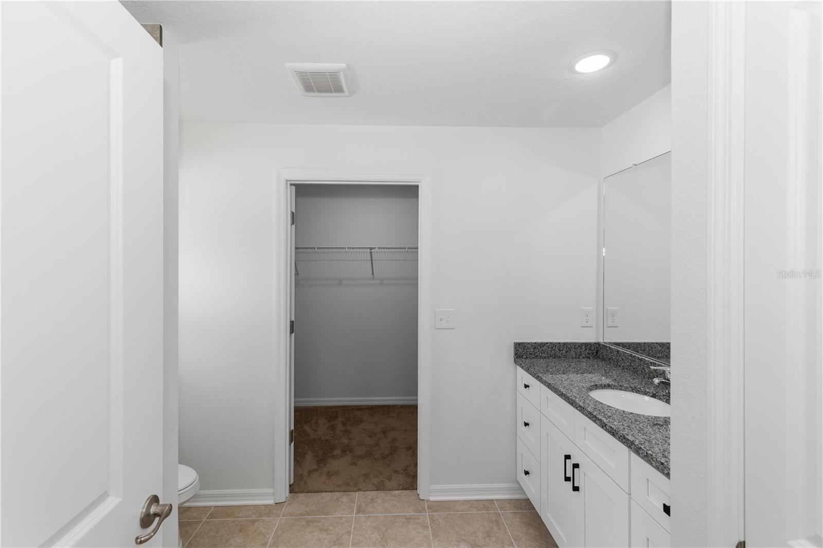 906 7th St Property Photo 15