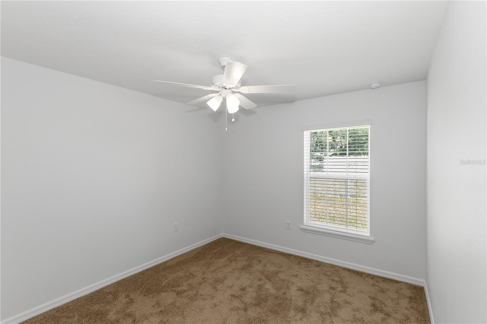 906 7th St Property Photo 17