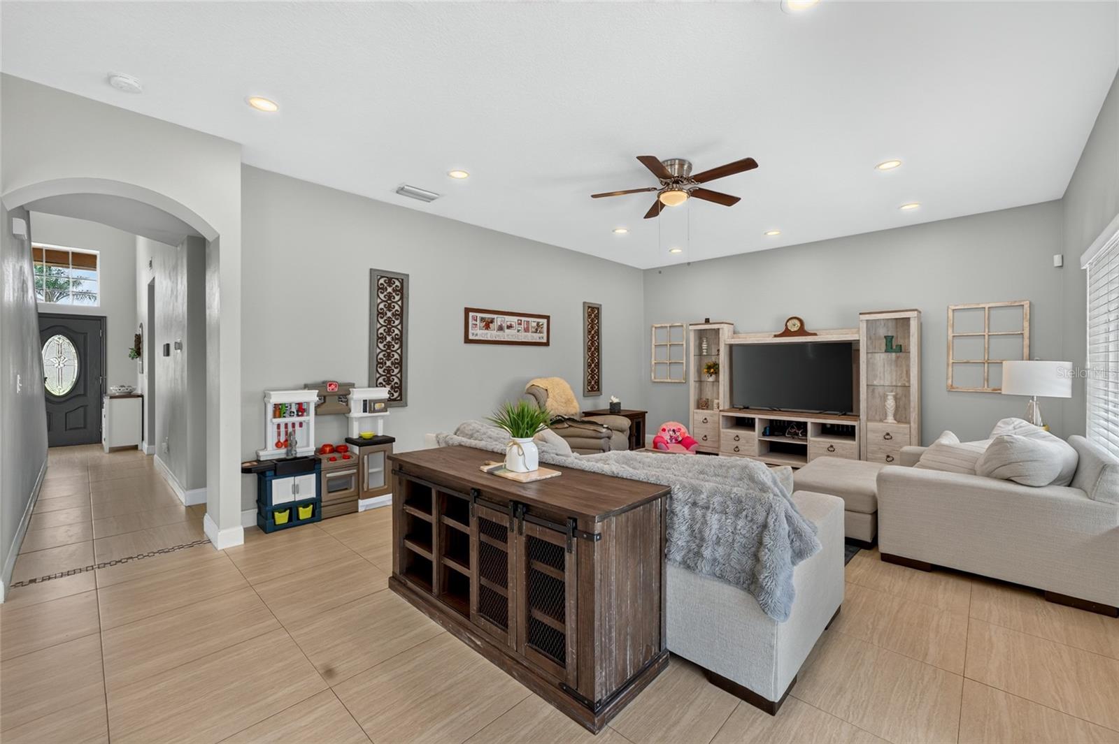 26943 Coral Springs Dr Property Photo 14