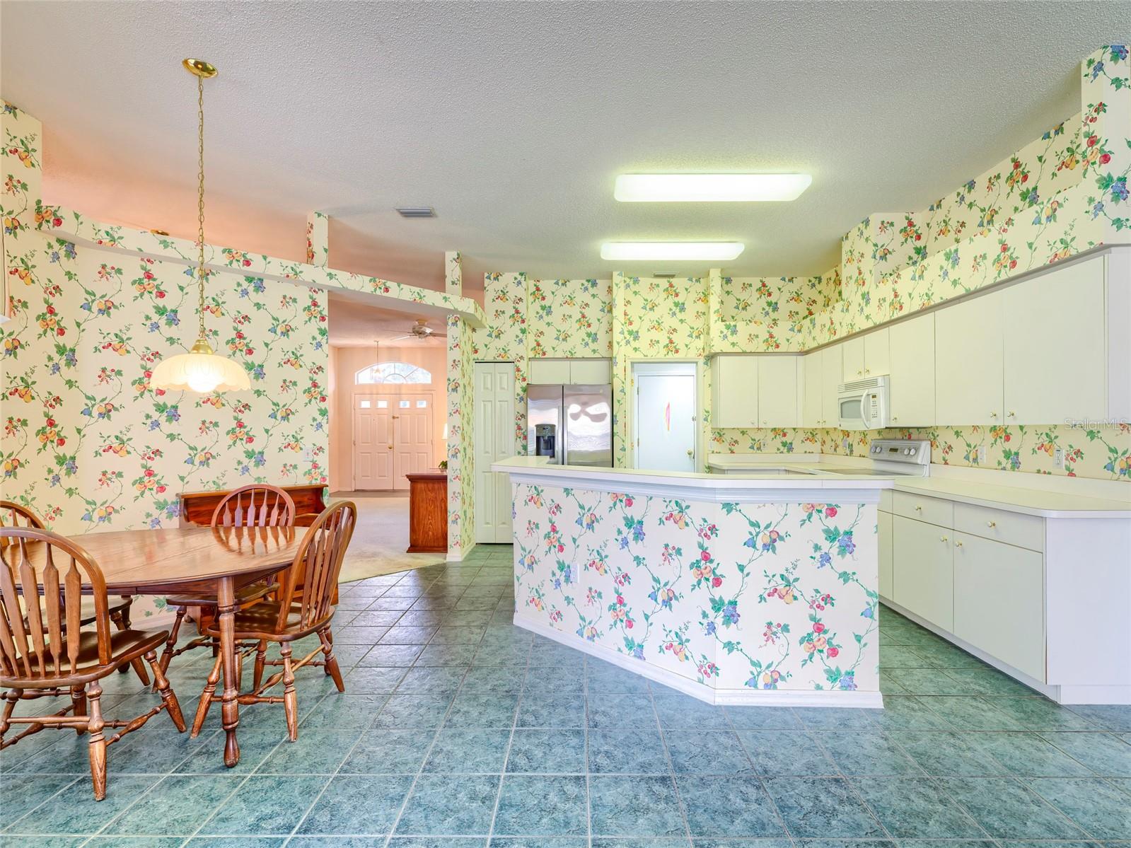 11228 Windrush Cir Property Photo 4