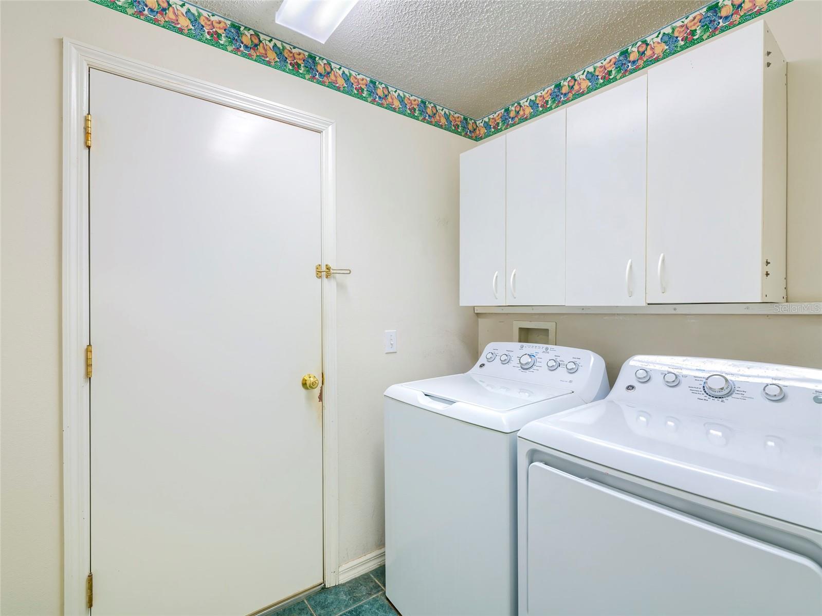 11228 Windrush Cir Property Photo 12