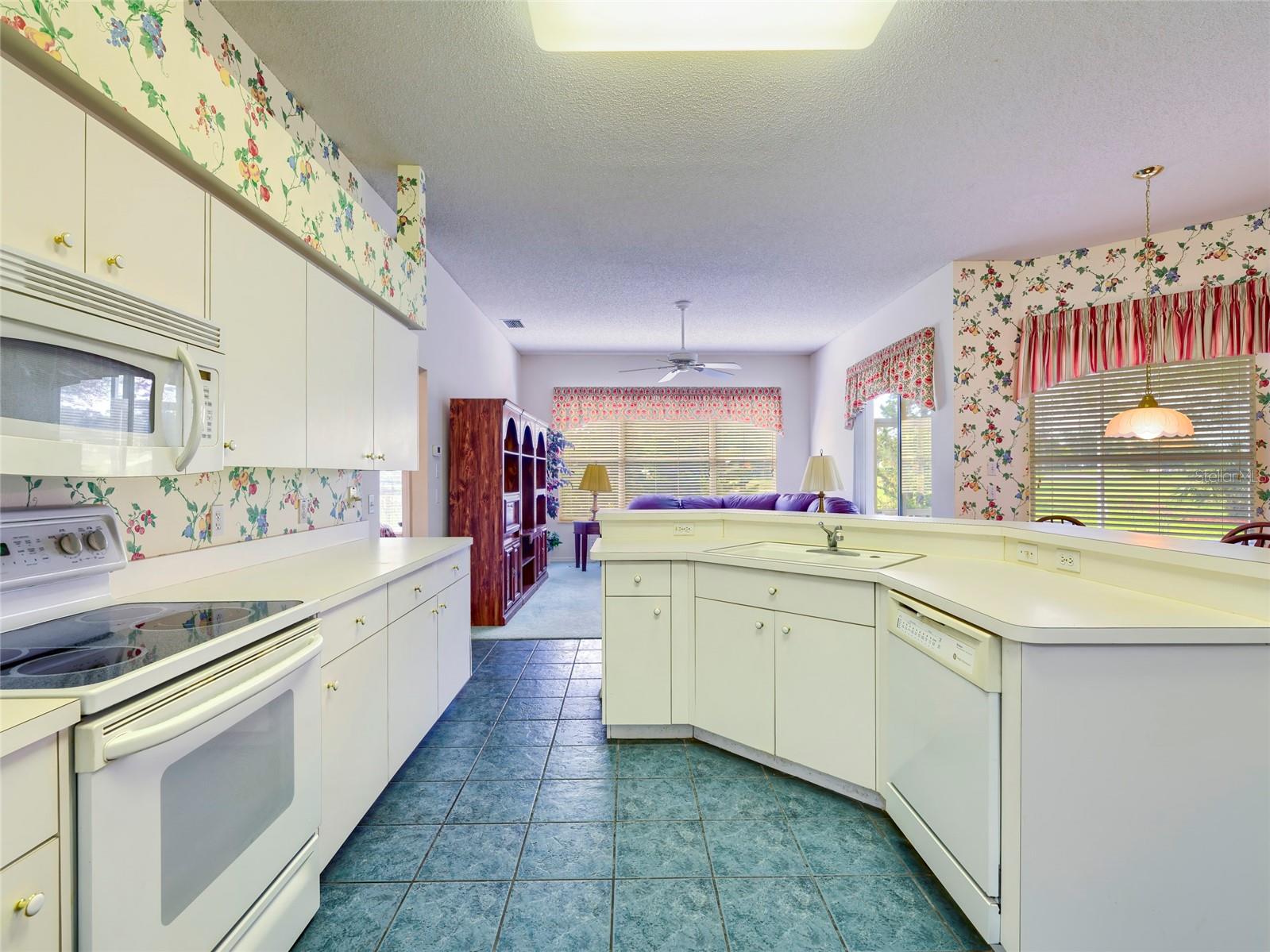 11228 Windrush Cir Property Photo 21