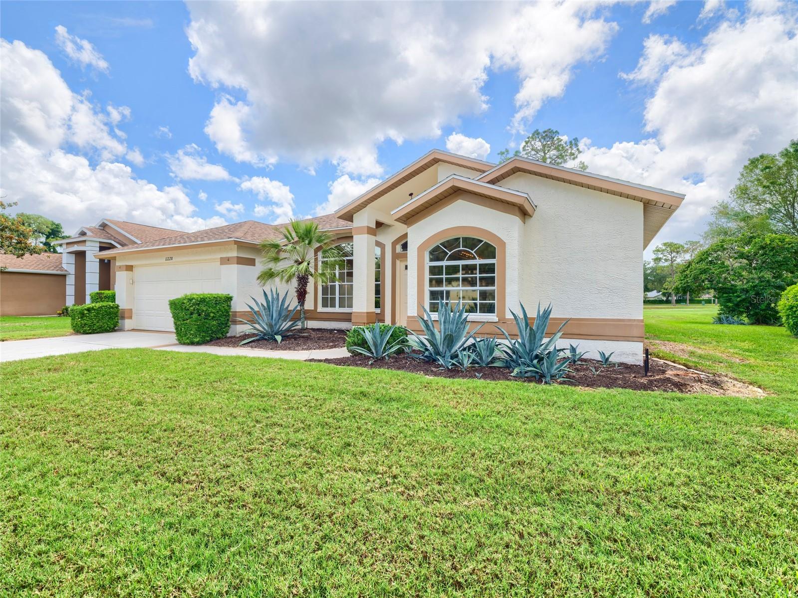11228 Windrush Cir Property Photo 43