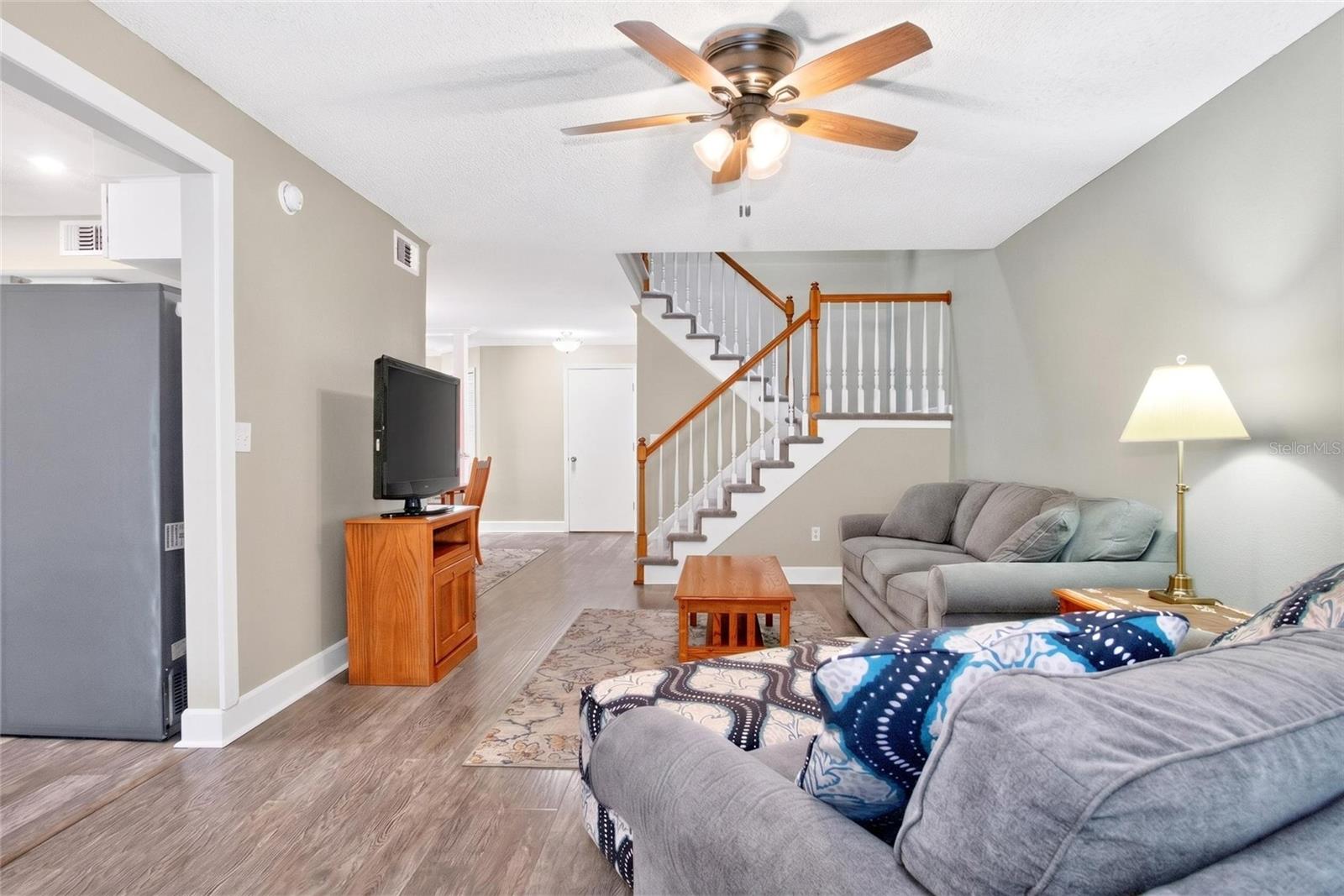 2524 W Brook Ln Property Photo 13