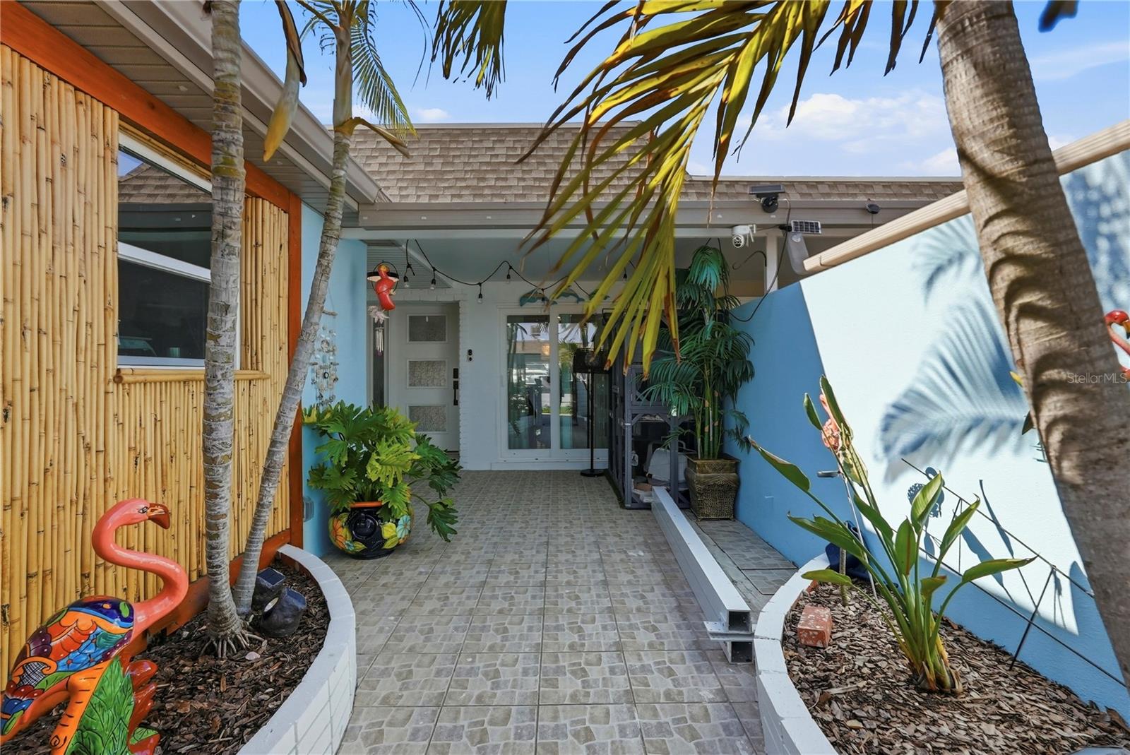 573 Boca Ciega Point Blvd N Property Photo 3