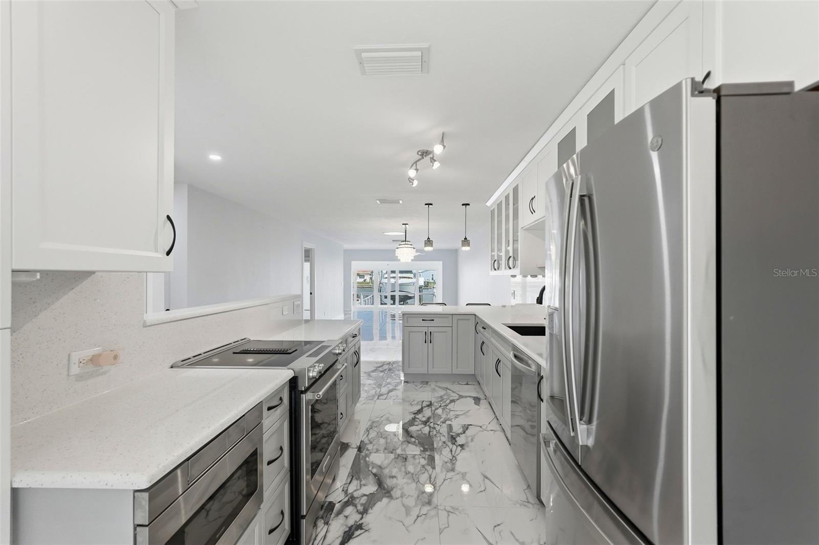 573 Boca Ciega Point Blvd N Property Photo 16
