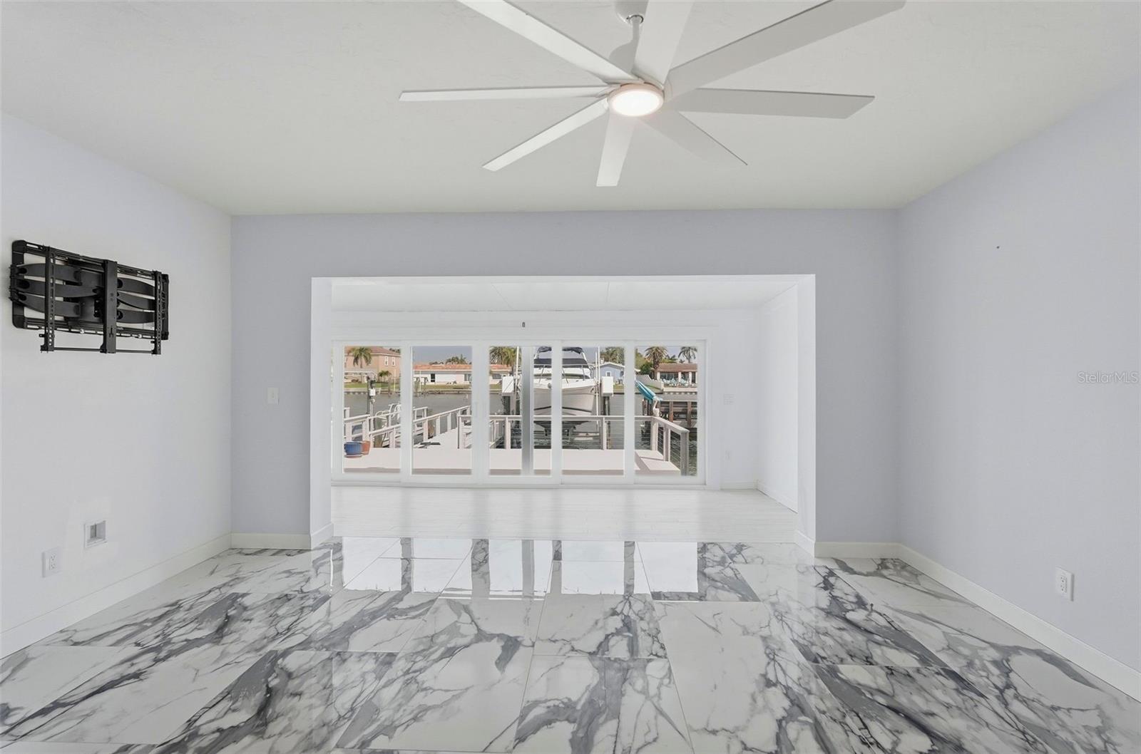 573 Boca Ciega Point Blvd N Property Photo 25