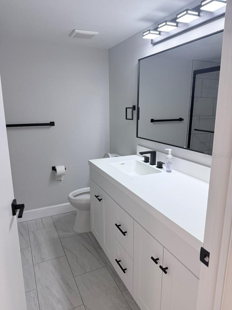 3300 Cove Cay Dr #2a Property Photo 4