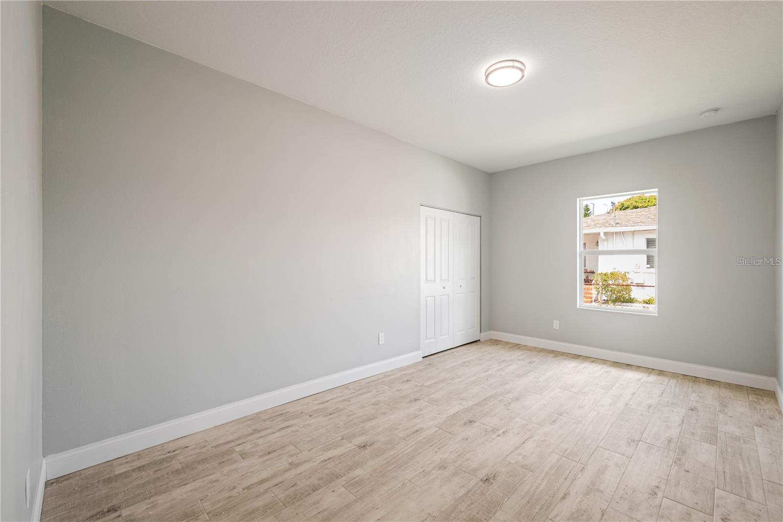 2617 W Saint Joseph St #2 Property Photo 13