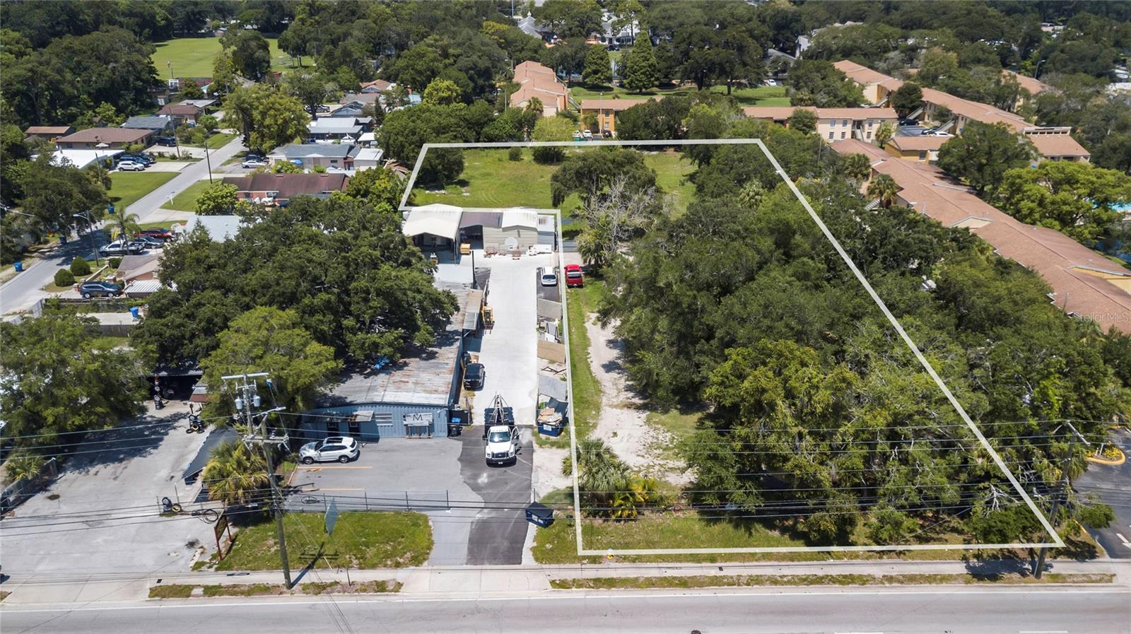 6010 N Armenia Ave Property Photo 4