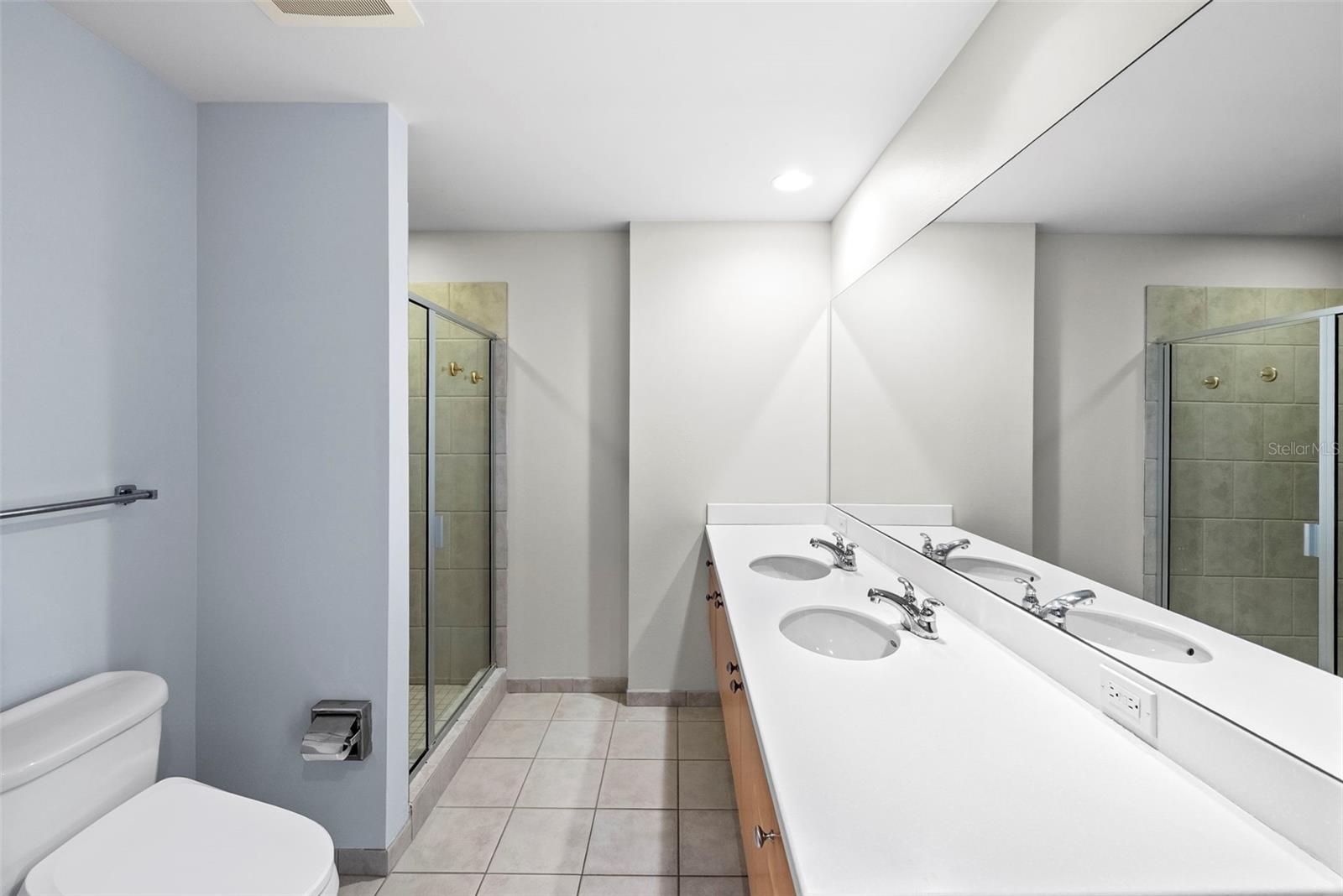 1120 E Kennedy Blvd #618 Property Photo 17