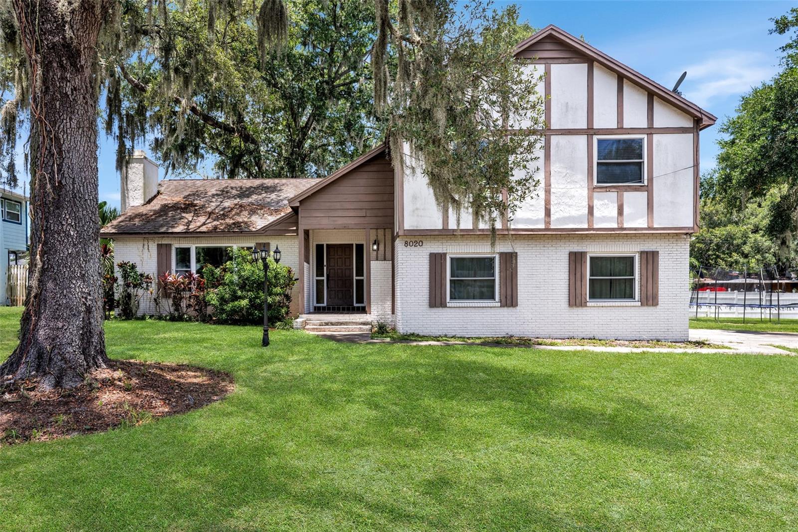 8020 TIERRA VERDE DR