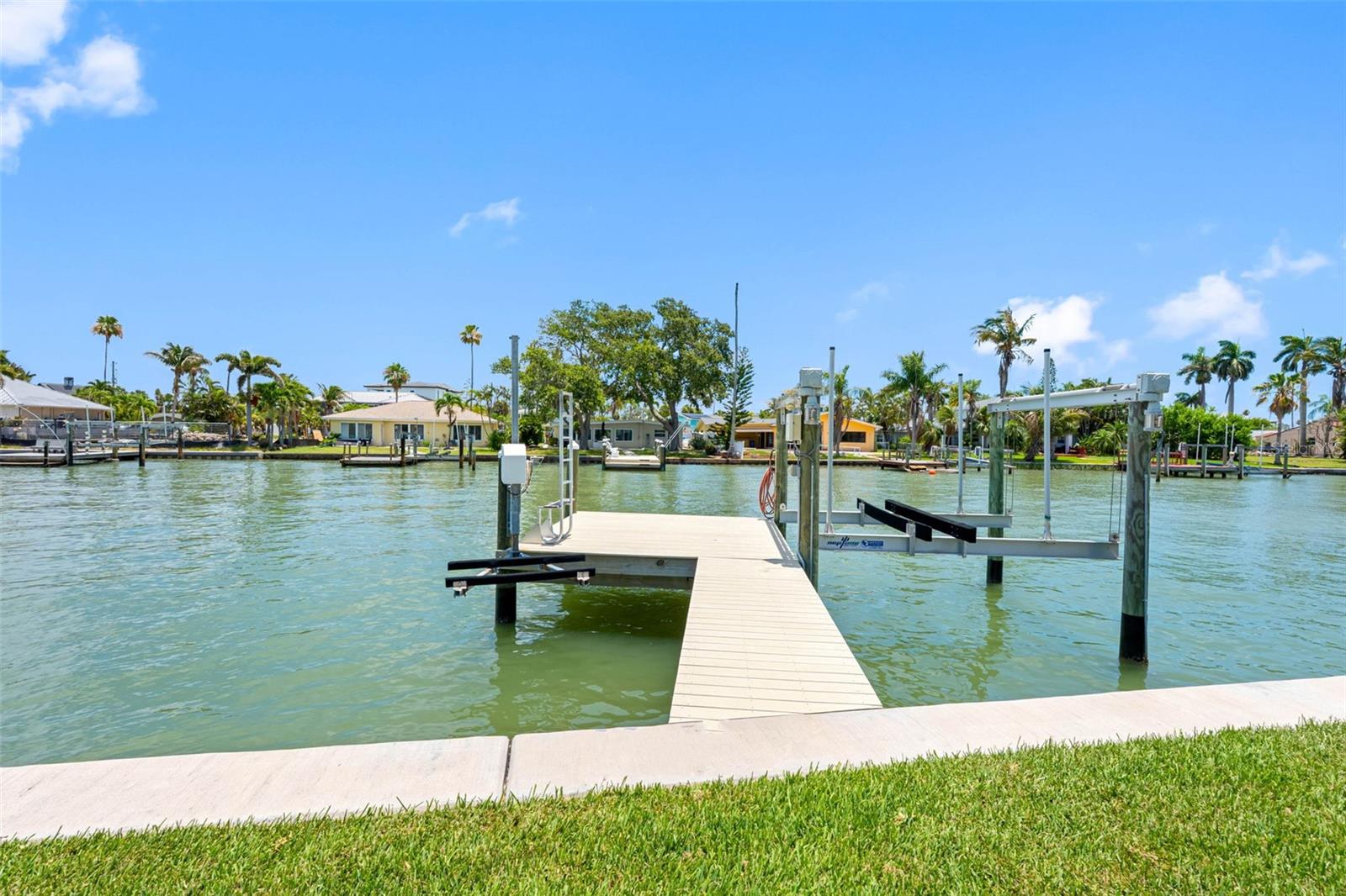 16025 Redington Dr Property Photo 4